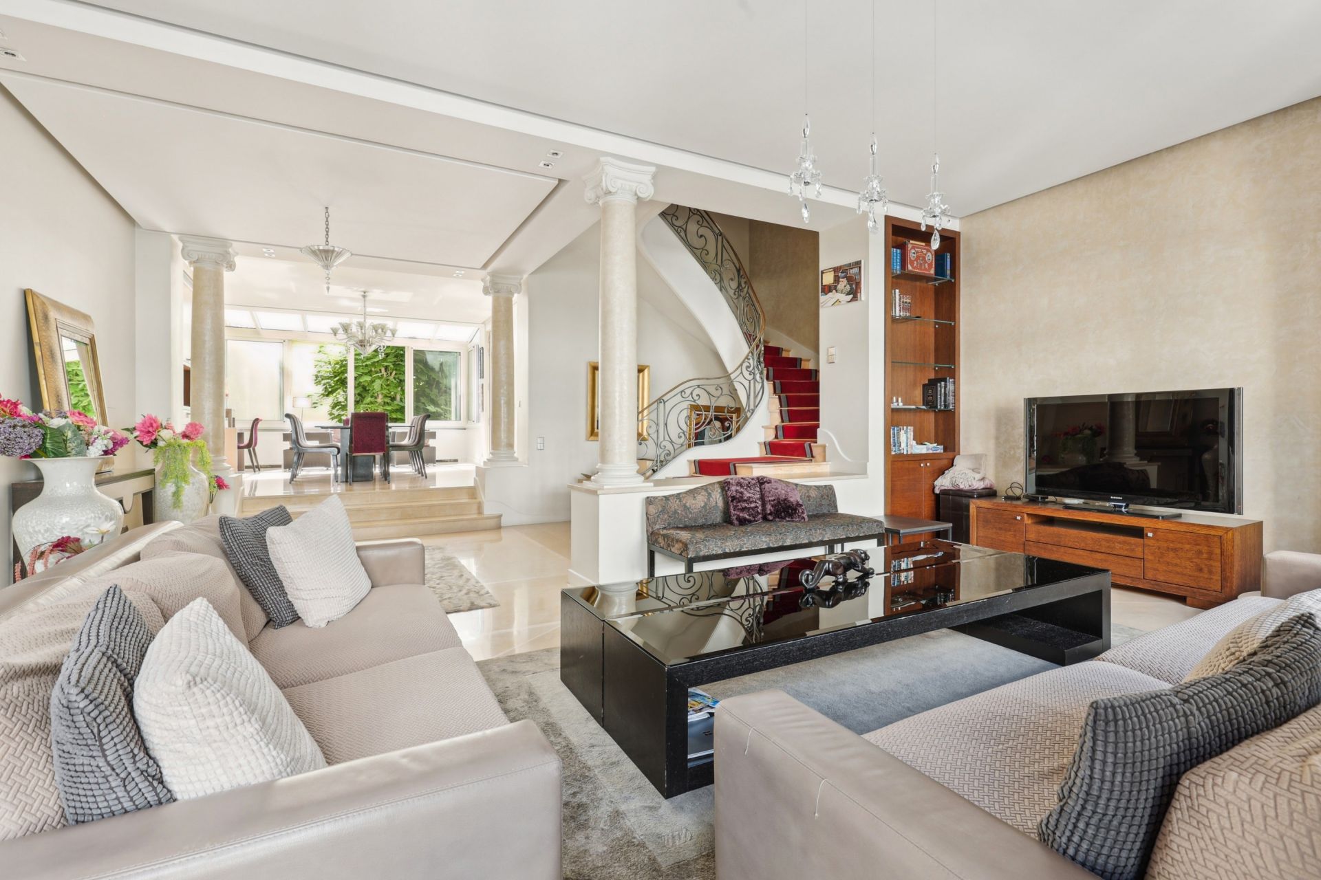 luxury house 12 Rooms for sale on NEUILLY SUR SEINE (92200)