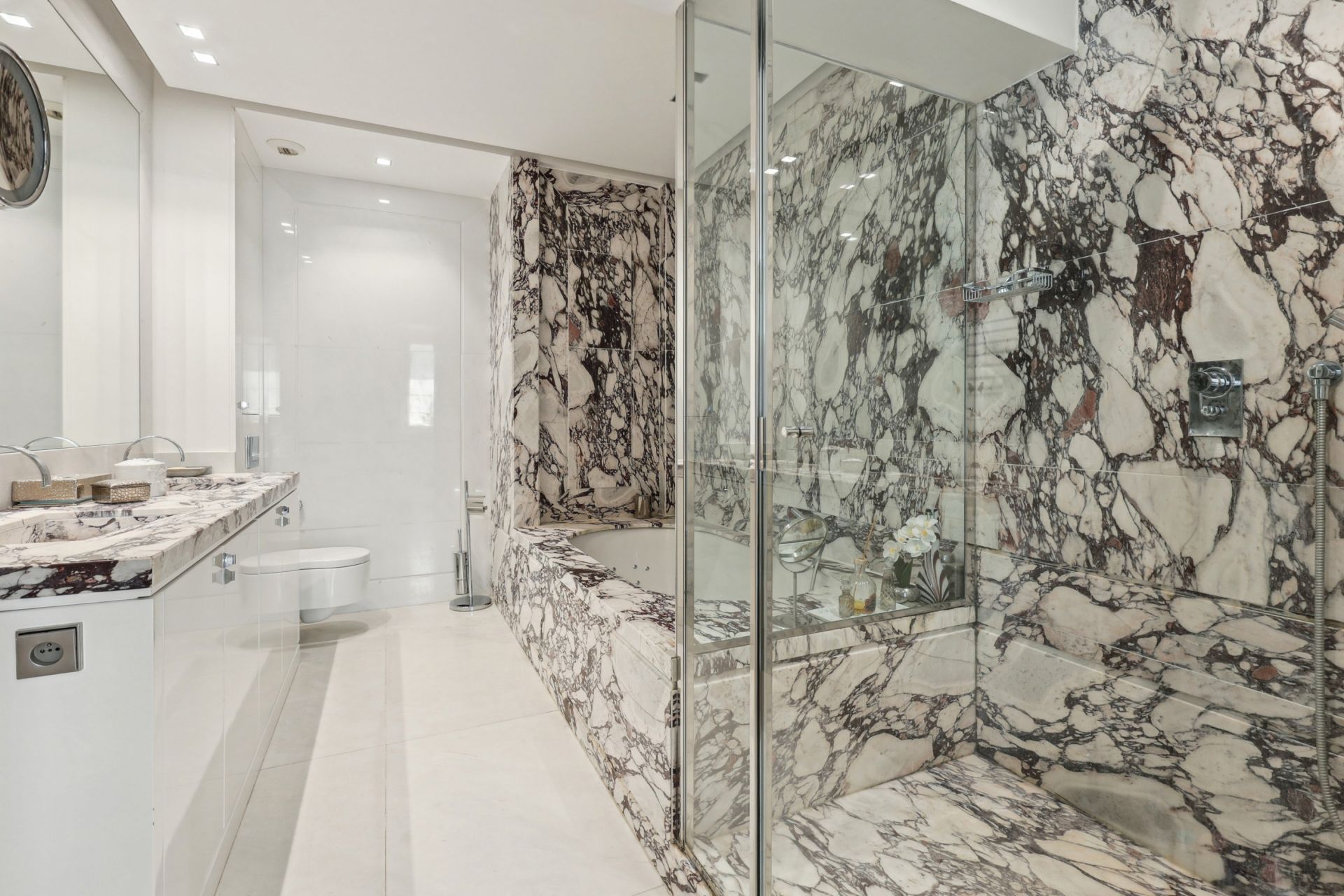 maison de luxe 12 Pièces en vente sur NEUILLY SUR SEINE (92200)