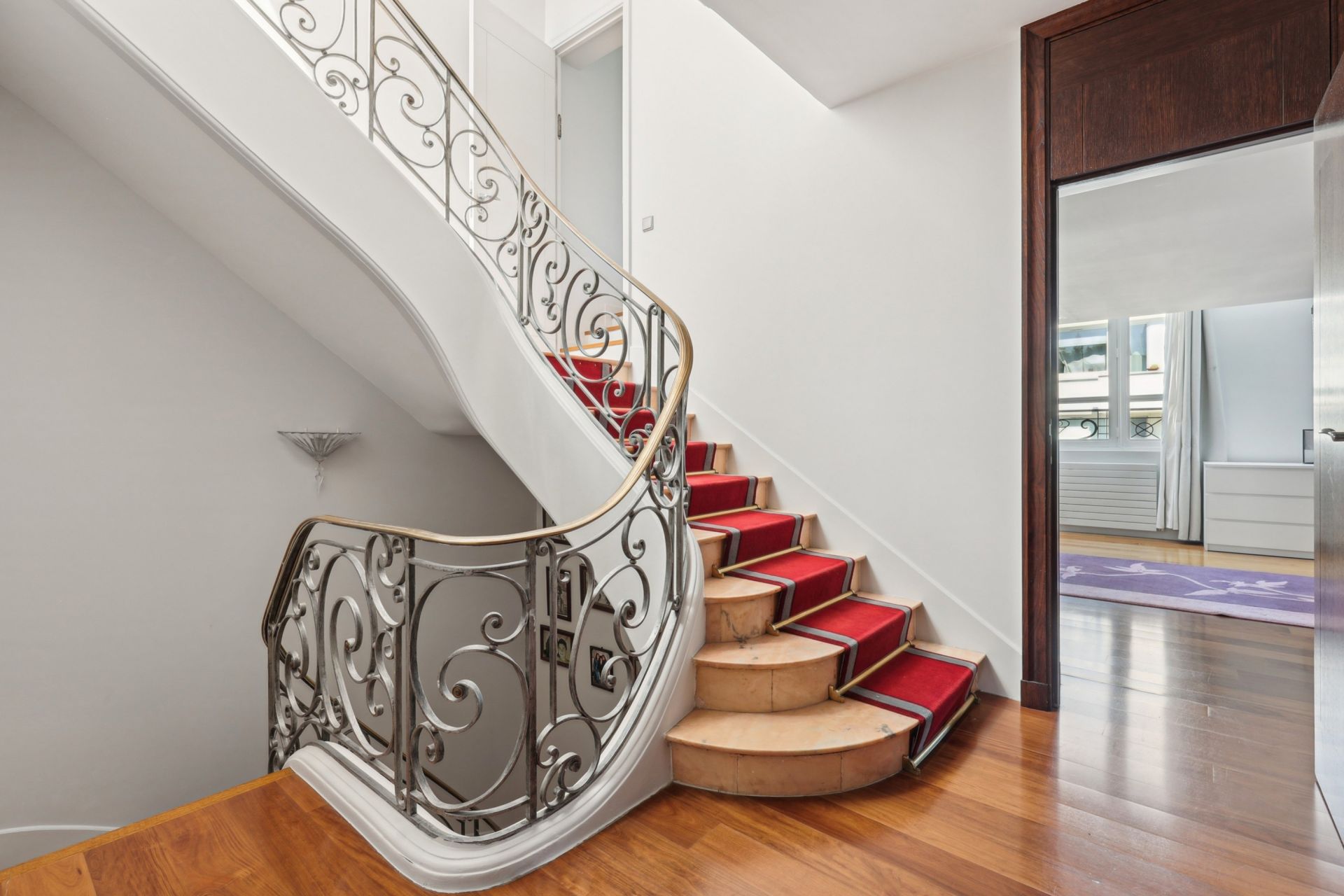 luxury house 12 Rooms for sale on NEUILLY SUR SEINE (92200)