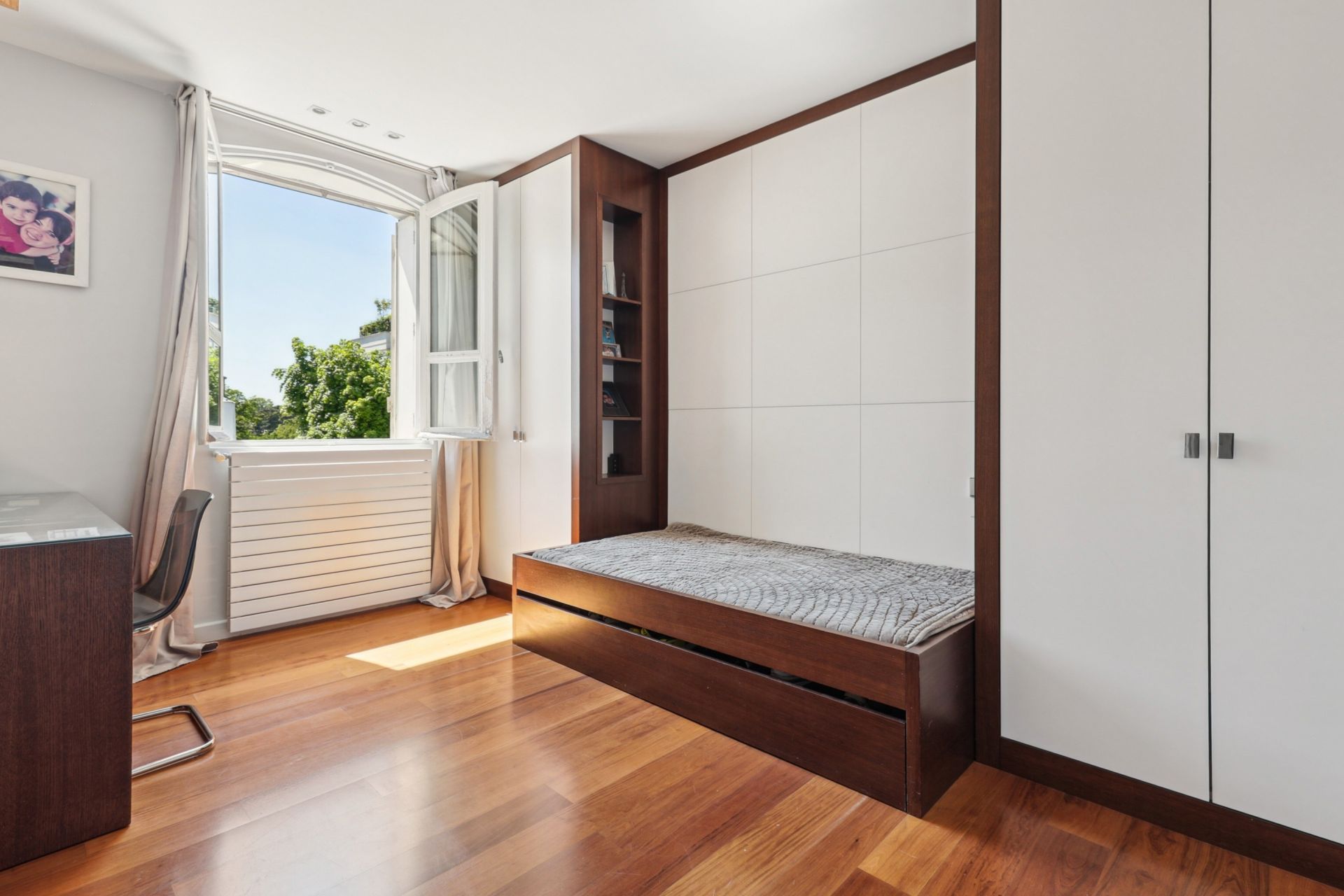 luxury house 12 Rooms for sale on NEUILLY SUR SEINE (92200)