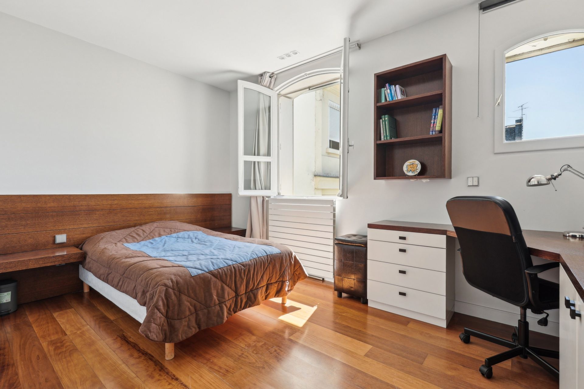 luxury house 12 Rooms for sale on NEUILLY SUR SEINE (92200)
