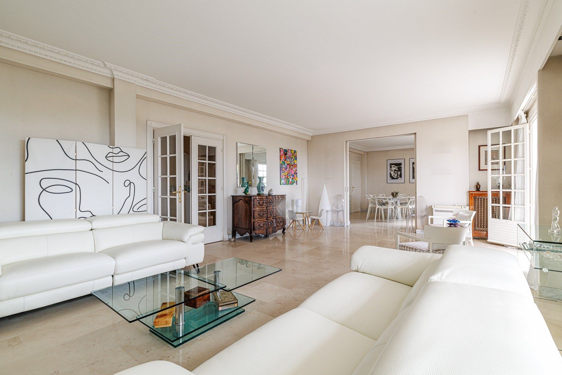 luxury villa 10 Rooms for sale on NICE (06000)