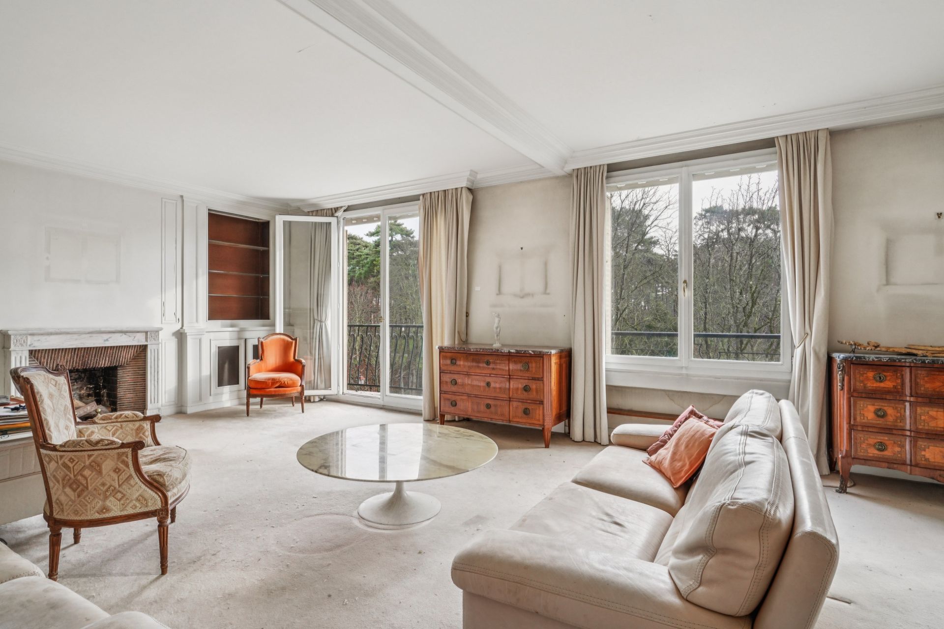 luxury apartment 5 Rooms for sale on NEUILLY SUR SEINE (92200)