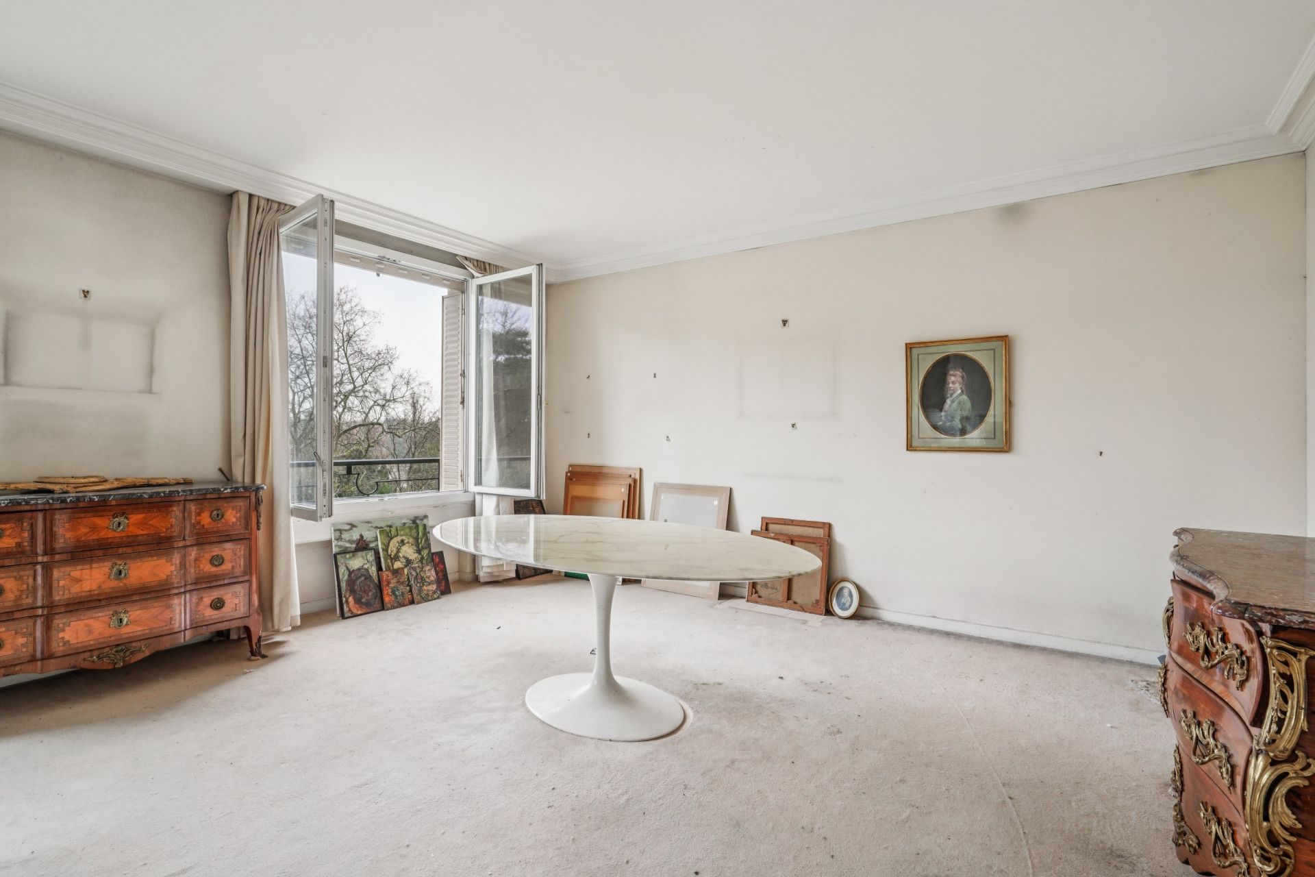 luxury apartment 5 Rooms for sale on NEUILLY SUR SEINE (92200)