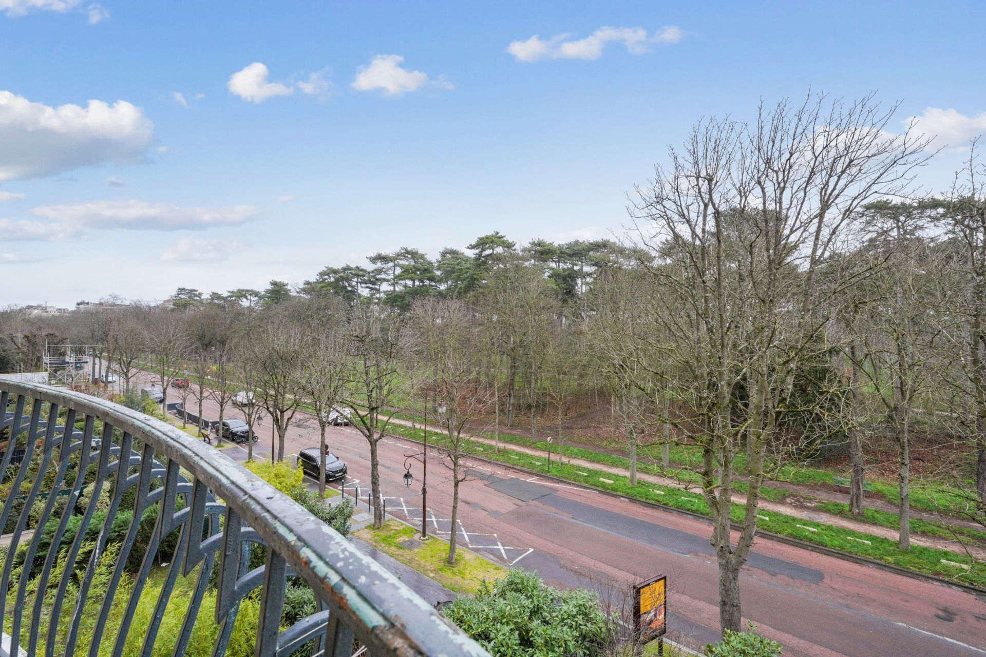 luxury apartment 5 Rooms for sale on NEUILLY SUR SEINE (92200)