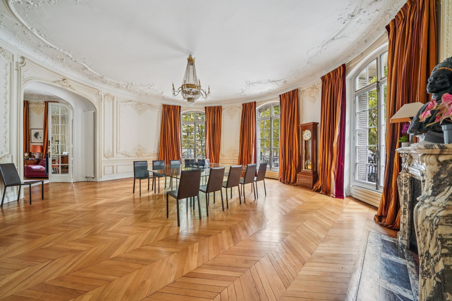 luxury apartment 18 Rooms for sale on PARIS (75016)
