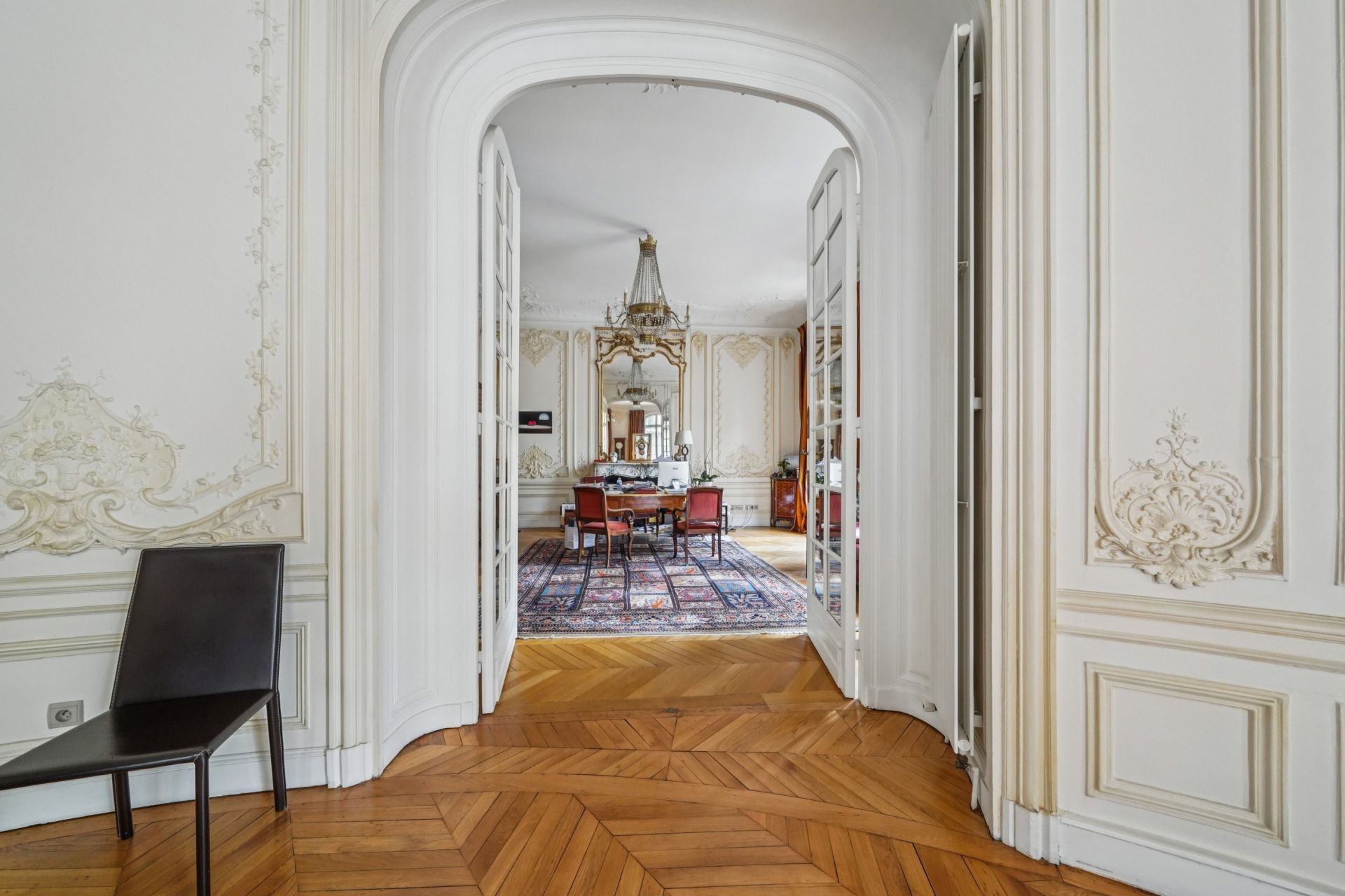 luxury apartment 18 Rooms for sale on PARIS (75016)