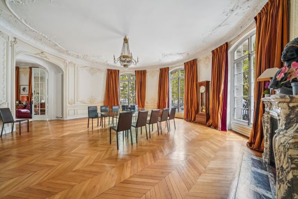 luxury apartment 18 Rooms for sale on PARIS (75016)