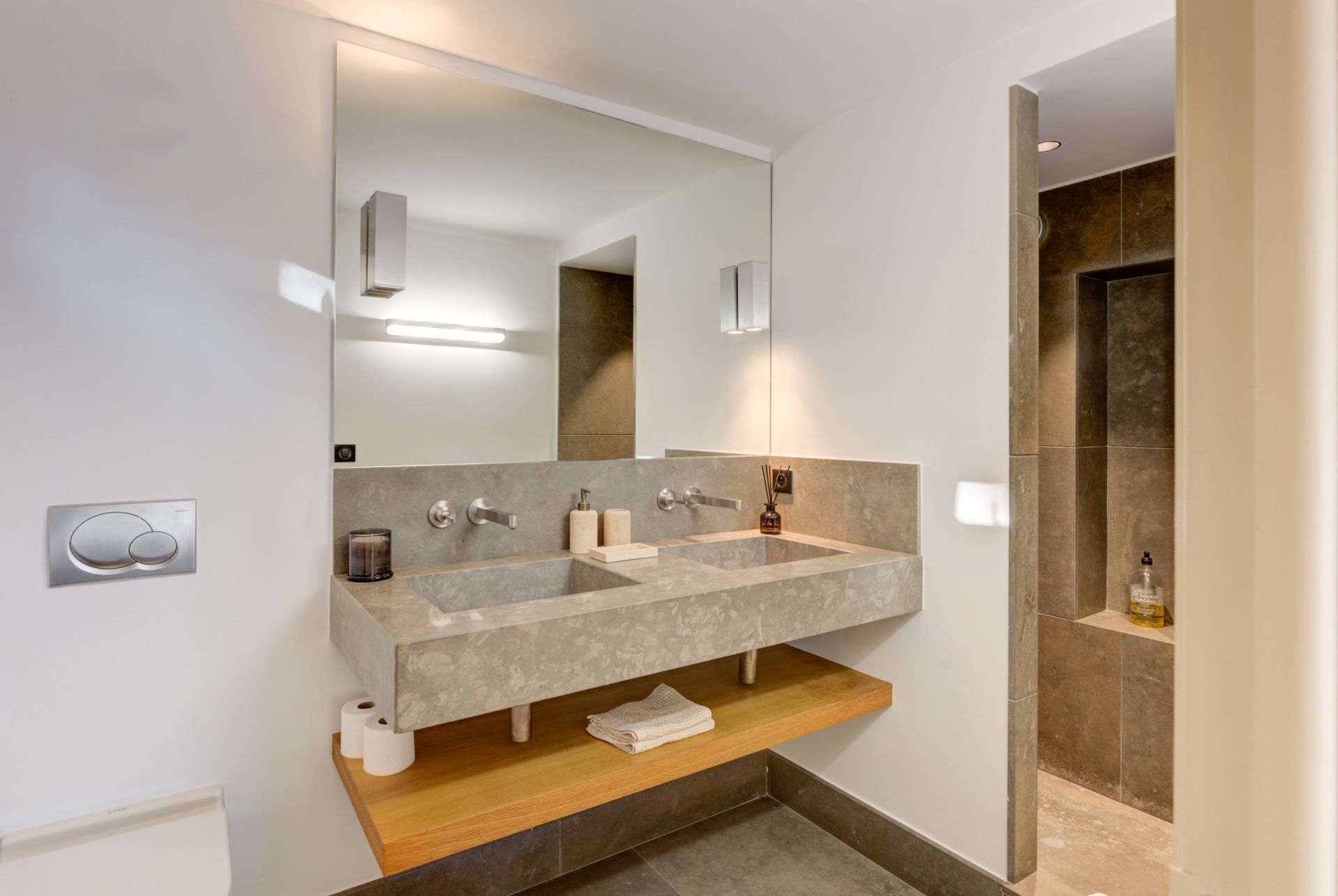 luxury villa 7 Rooms for sale on CANNES (06400)