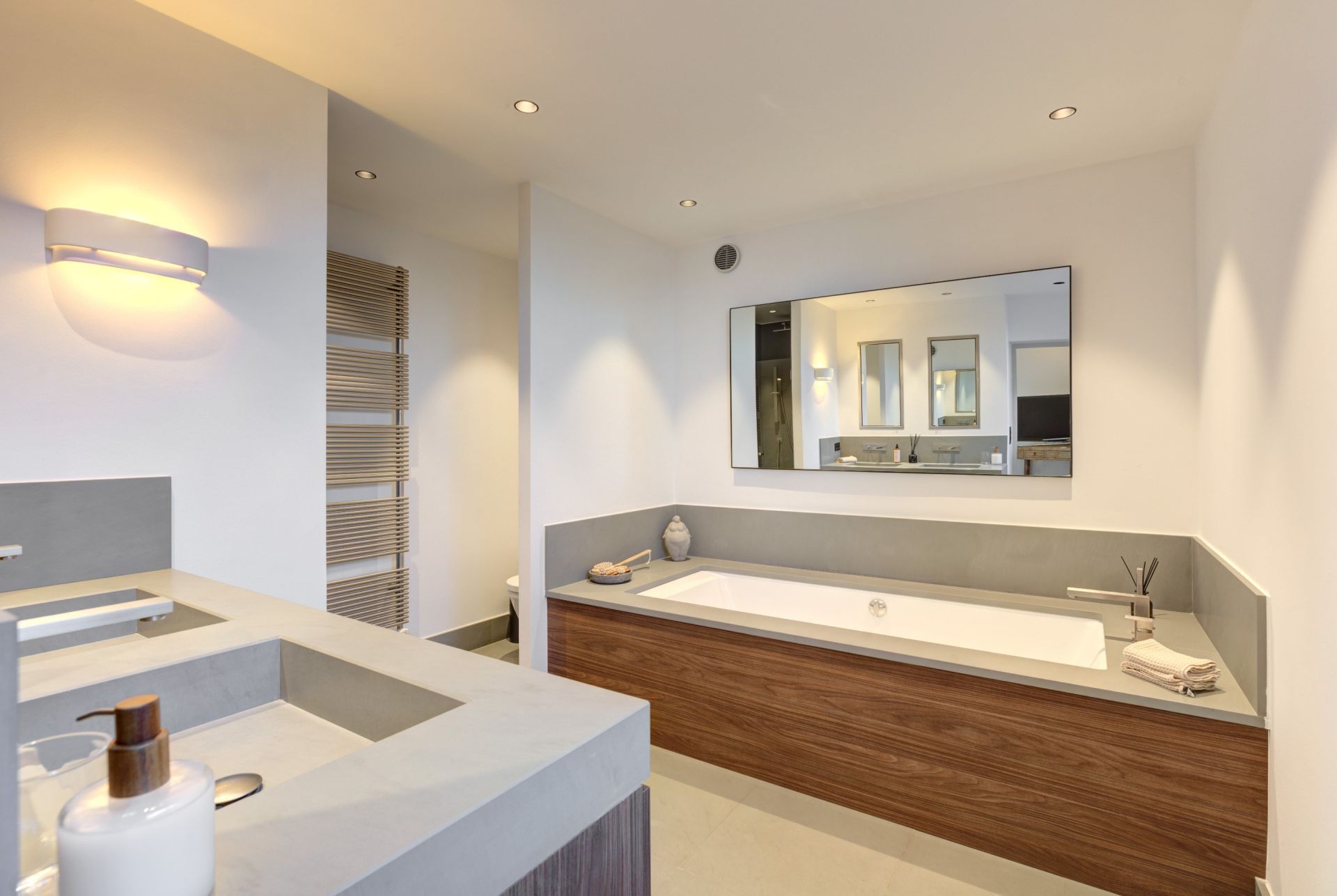 luxury villa 7 Rooms for sale on CANNES (06400)