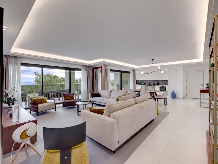 appartement de luxe 4 Pièces en vente sur VALLAURIS (06220)