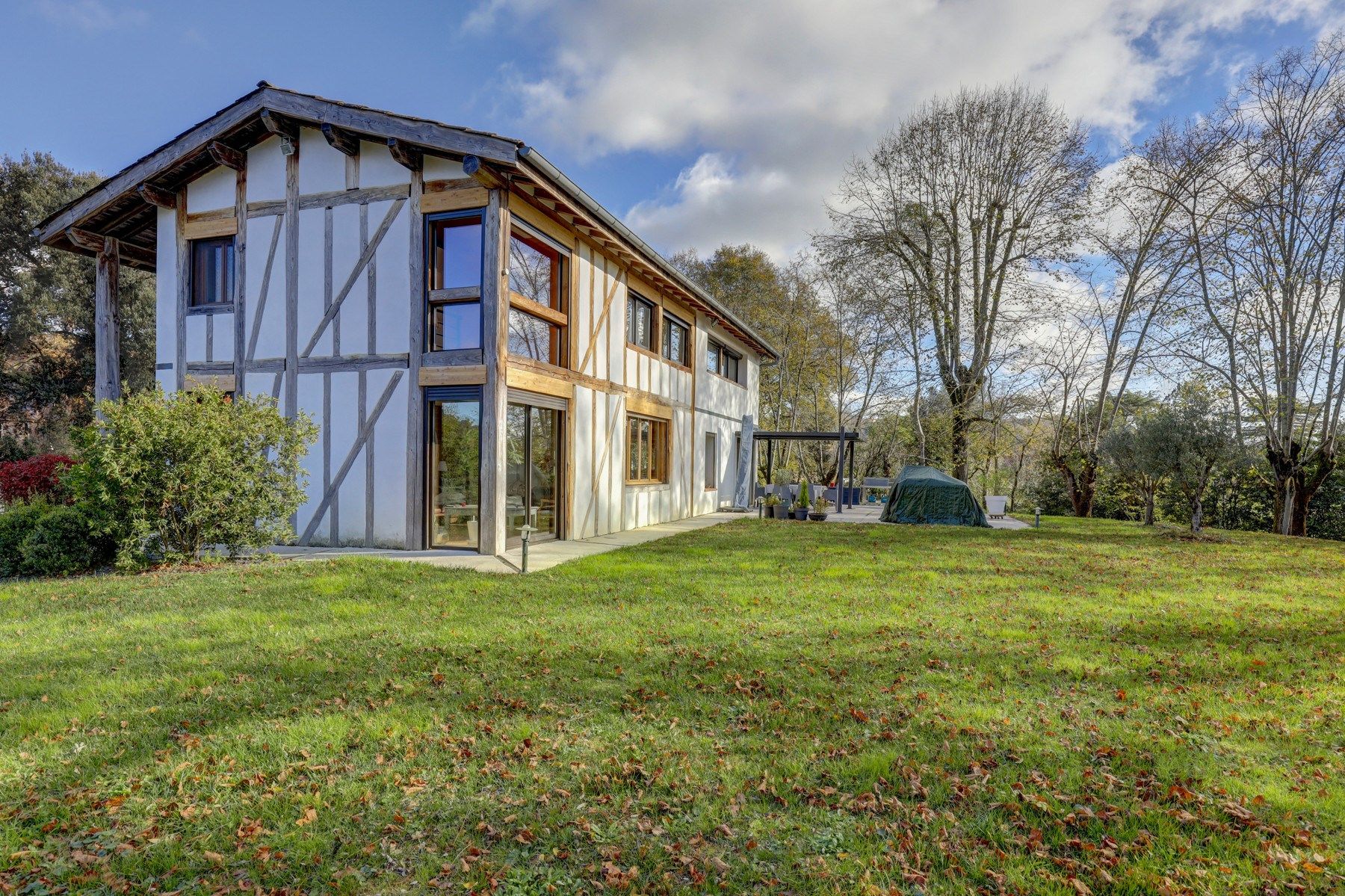 maison de luxe 7 Pièces en vente sur ST SULPICE LA POINTE (81370)