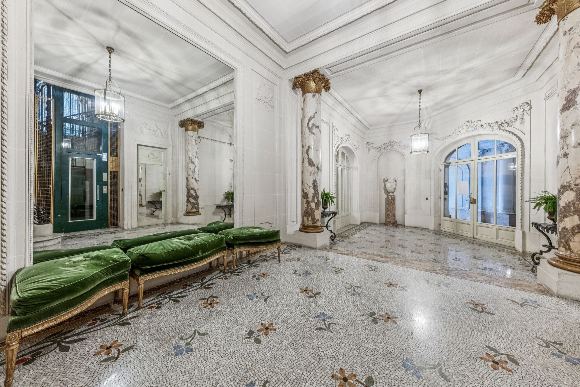 luxury apartment 5 Rooms for sale on PARIS (75016)