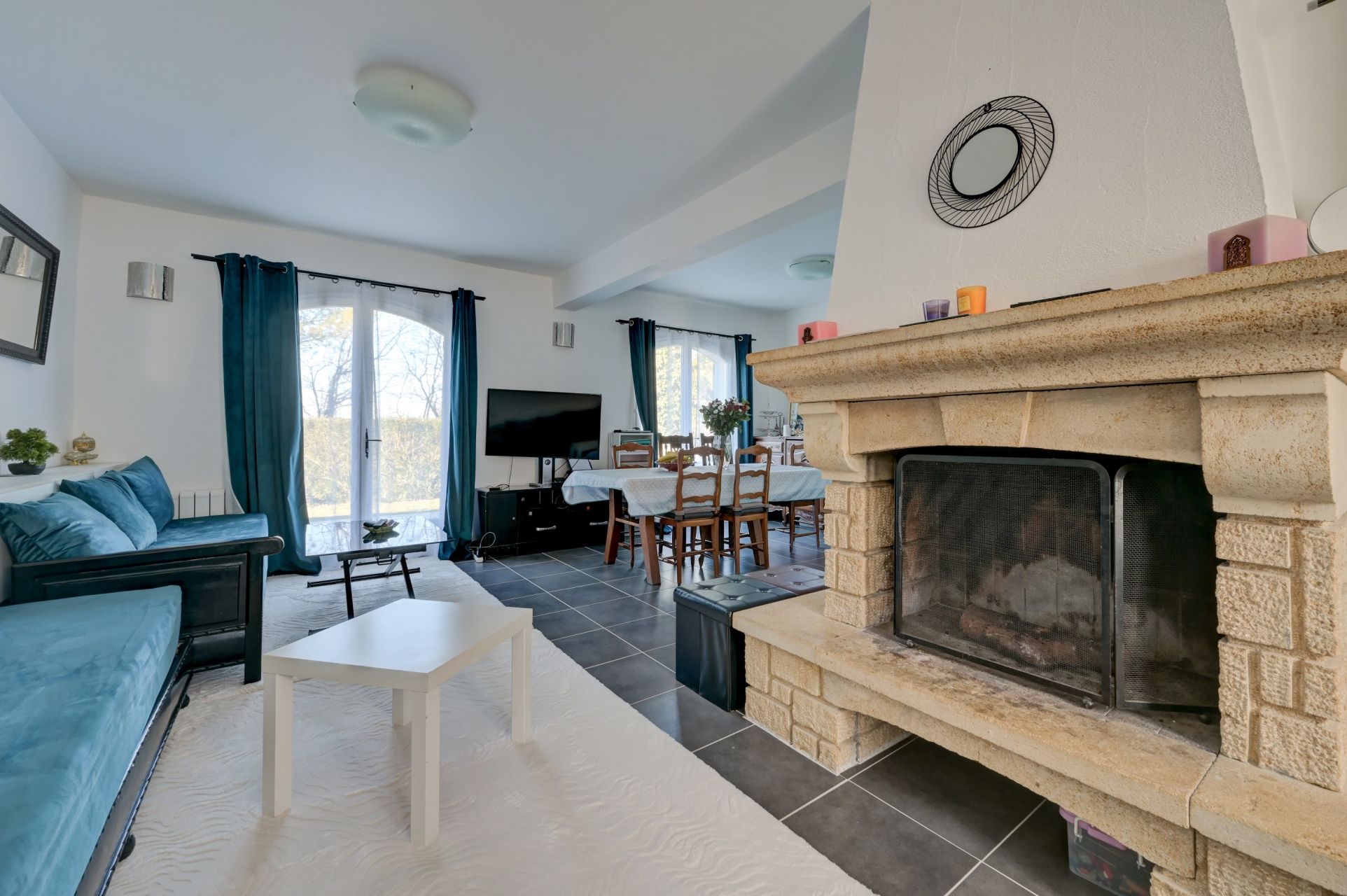 maison de luxe 8 Pièces en vente sur EGUILLES (13510)