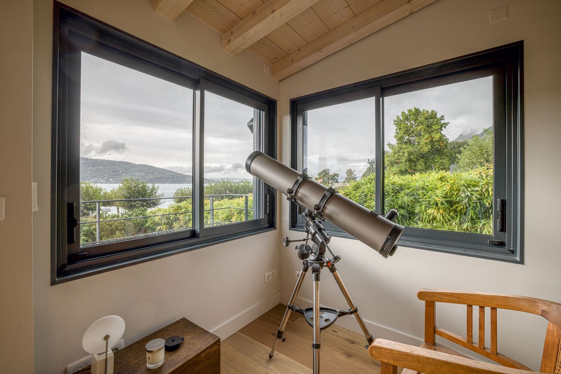 luxury house 5 Rooms for sale on VEYRIER DU LAC (74290)