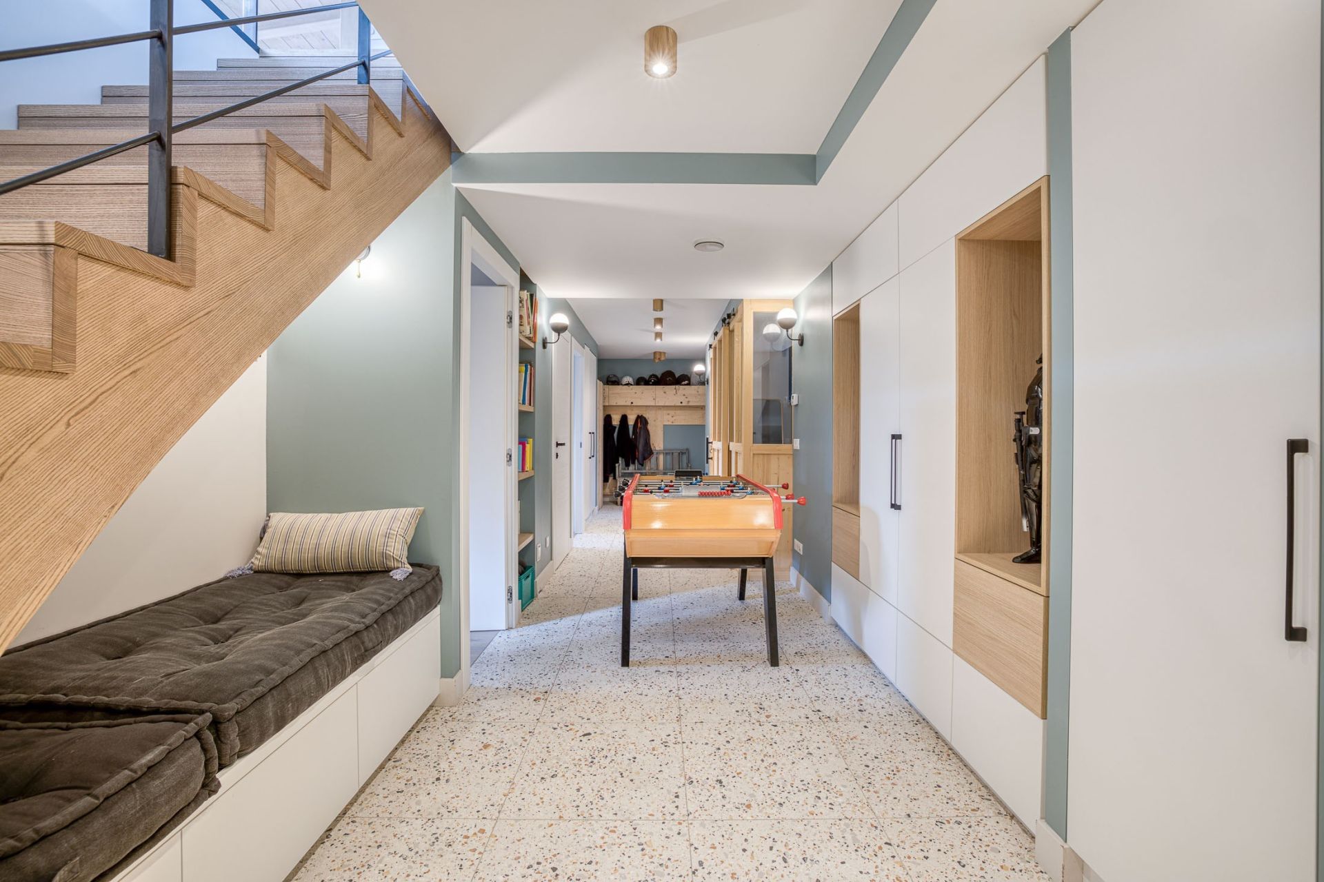 luxury house 5 Rooms for sale on VEYRIER DU LAC (74290)