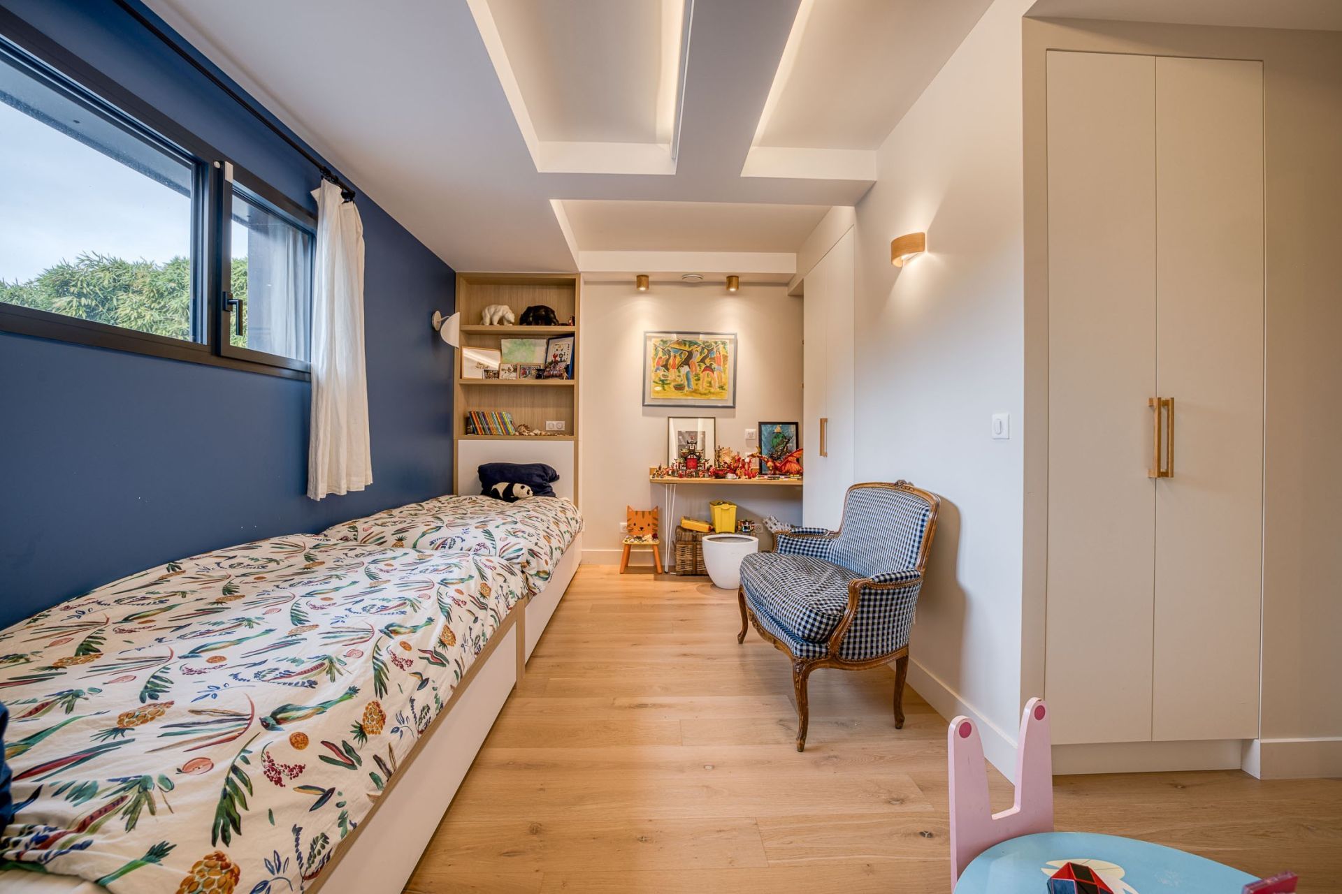 luxury house 5 Rooms for sale on VEYRIER DU LAC (74290)