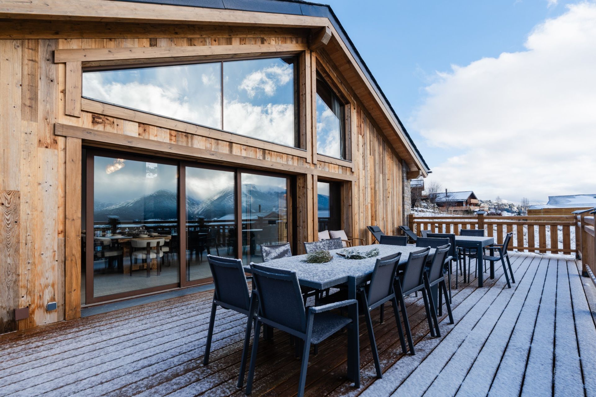 chalet de luxe 8 Pièces en vente sur FONT ROMEU ODEILLO VIA (66120)