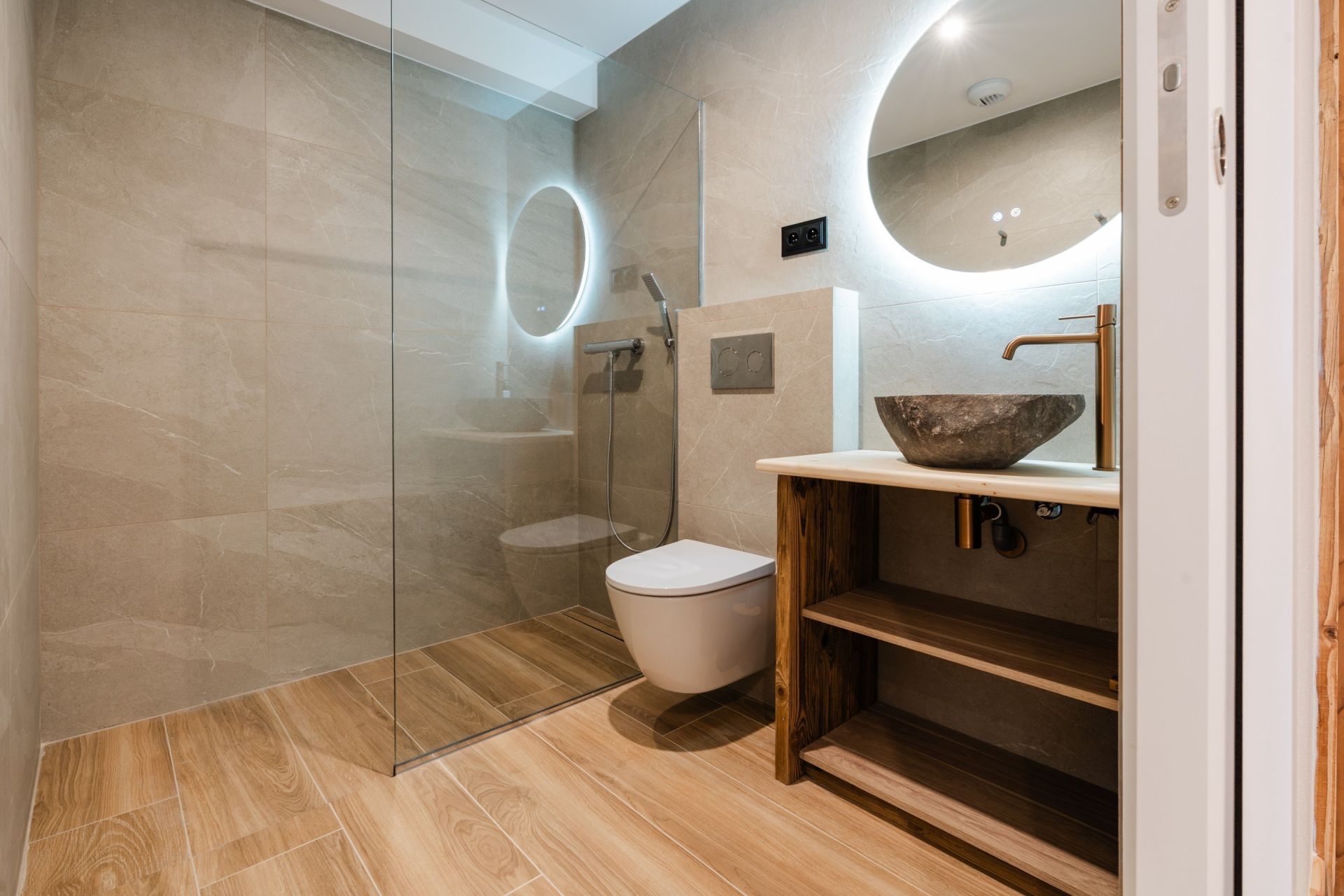luxury chalet 8 Rooms for sale on FONT ROMEU ODEILLO VIA (66120)