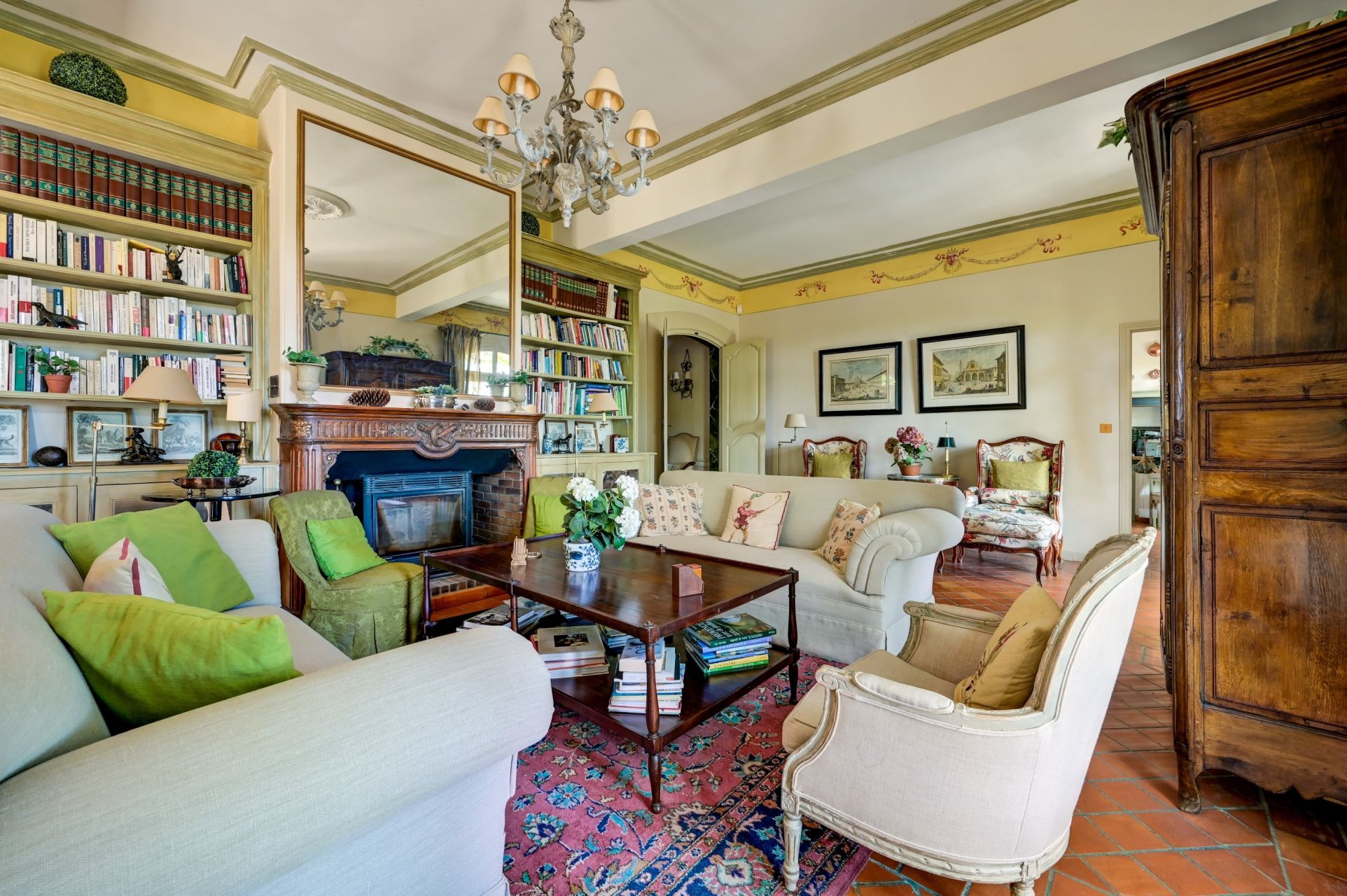 maison de luxe 10 Pièces en vente sur ROGNES (13840)