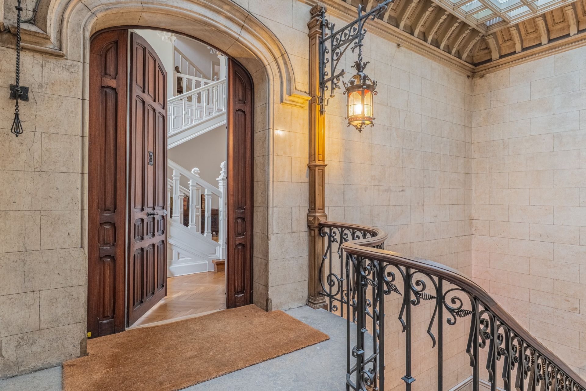 luxury triplex 10 Rooms for sale on ST ETIENNE (42000)