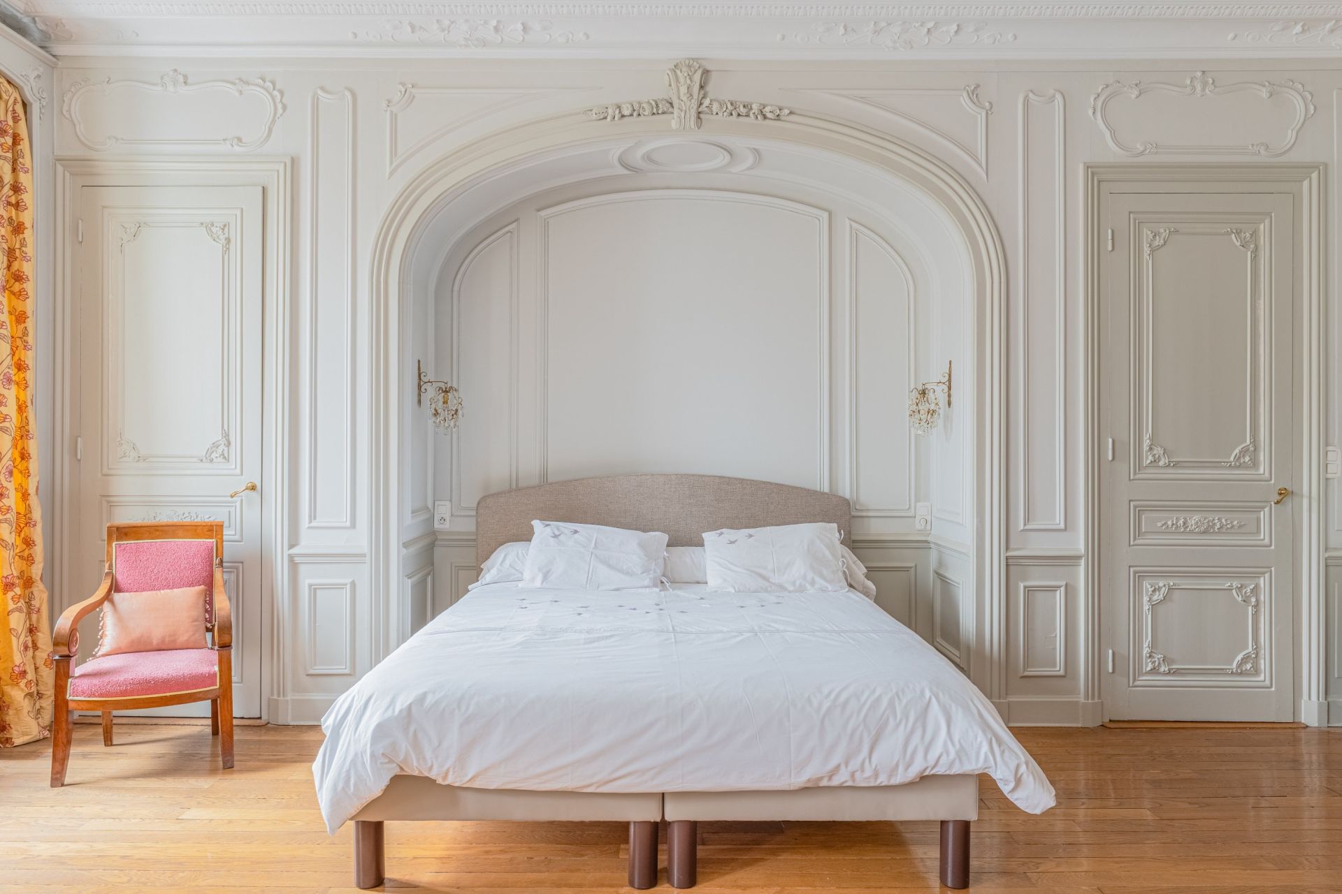 luxury triplex 10 Rooms for sale on ST ETIENNE (42000)