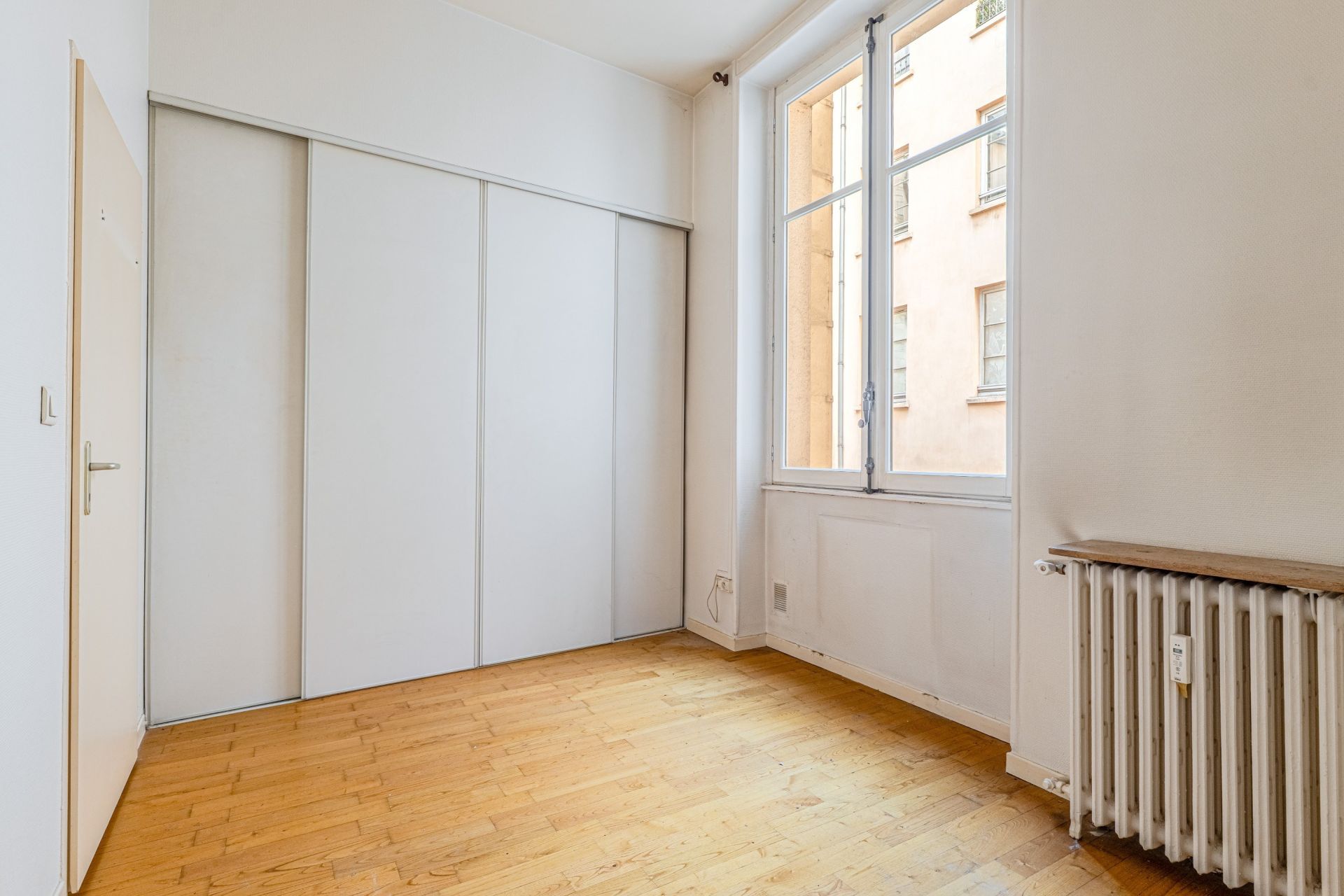 luxury apartment 2 Rooms for sale on LYON (69001)