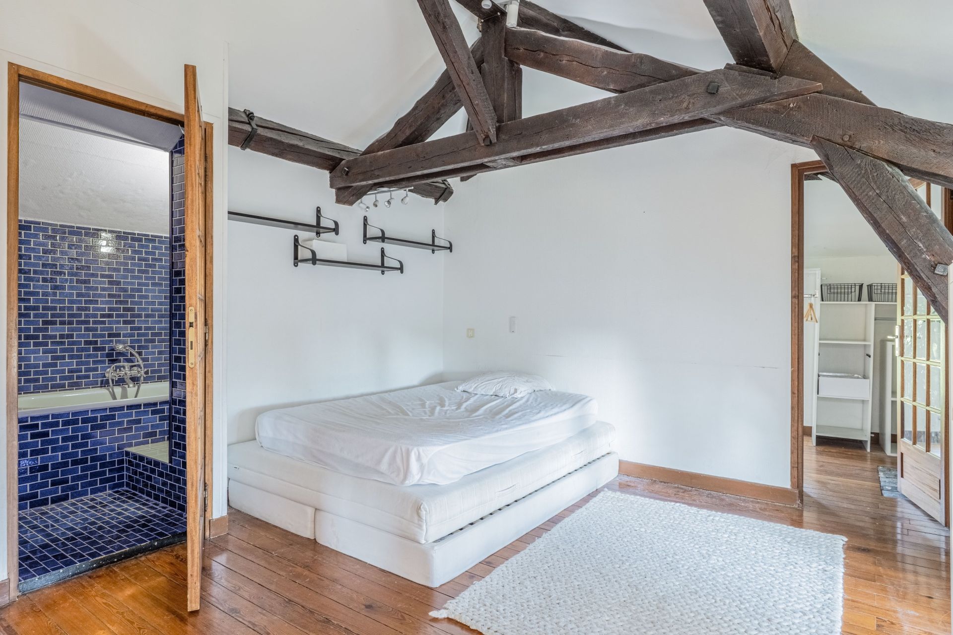 mansion 10 Rooms for sale on CALUIRE ET CUIRE (69300)