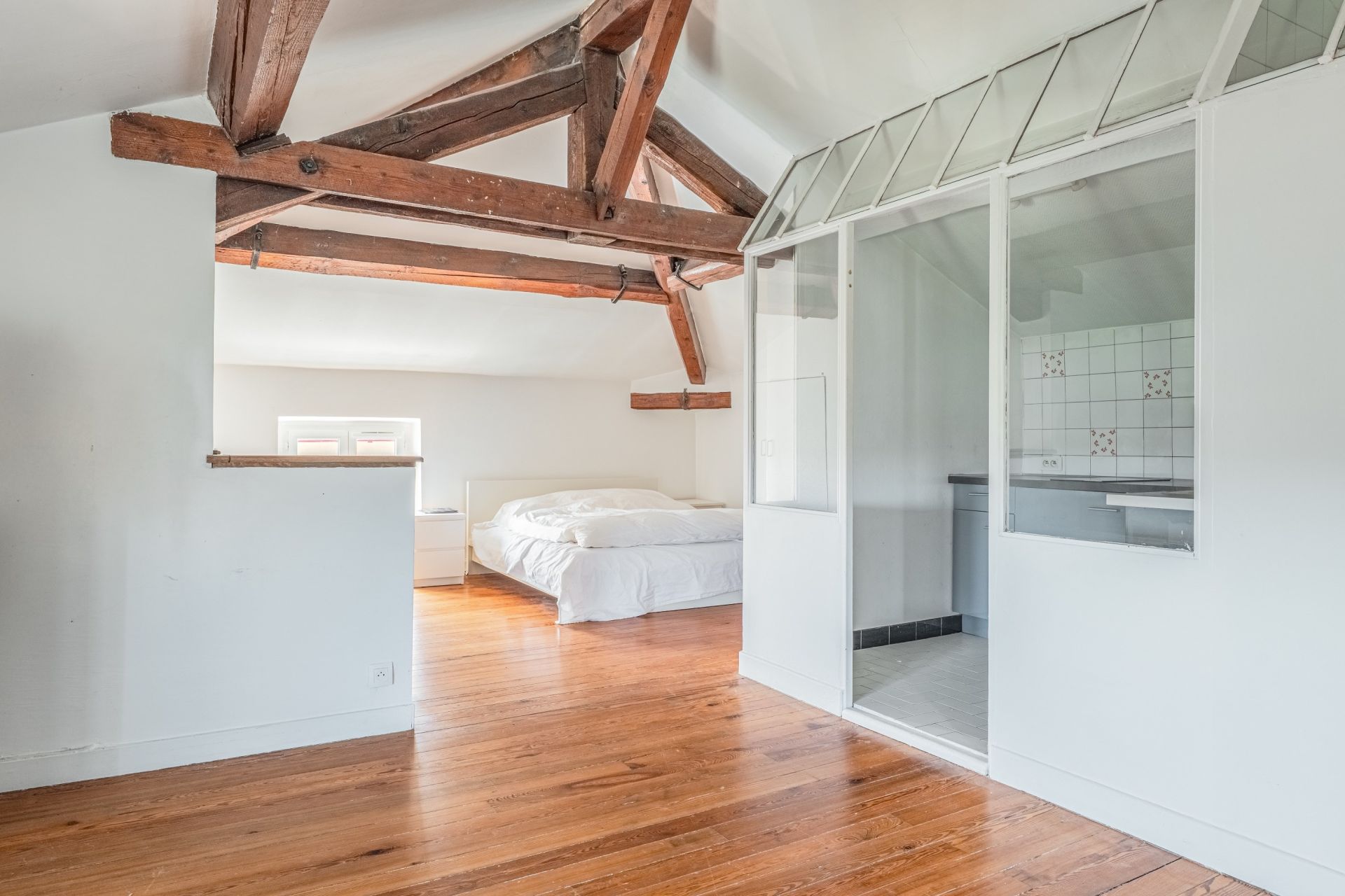 mansion 10 Rooms for sale on CALUIRE ET CUIRE (69300)