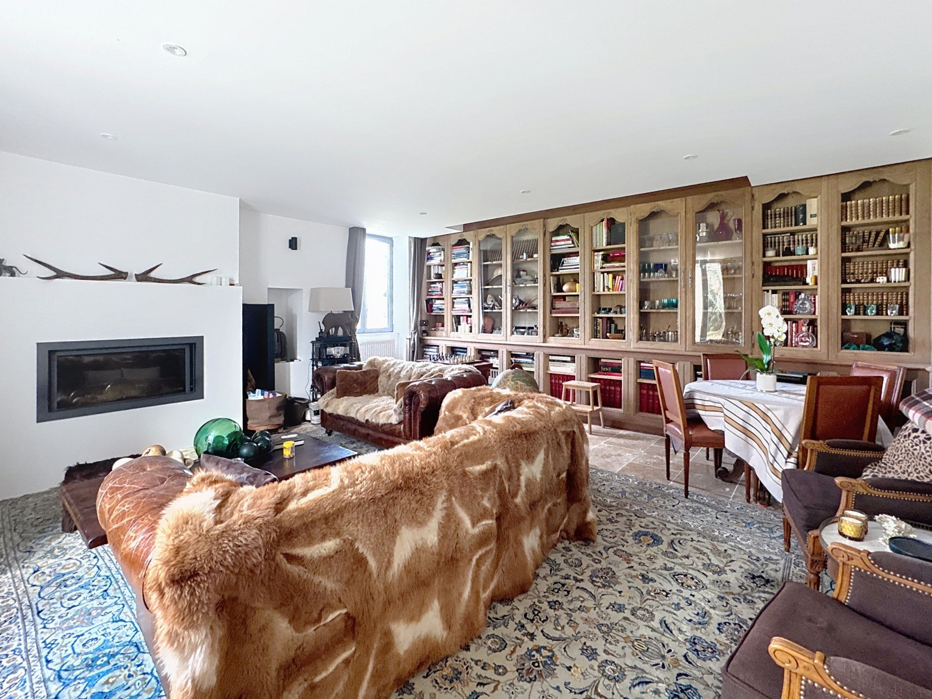 luxury house 11 Rooms for sale on GUICHE (64520)