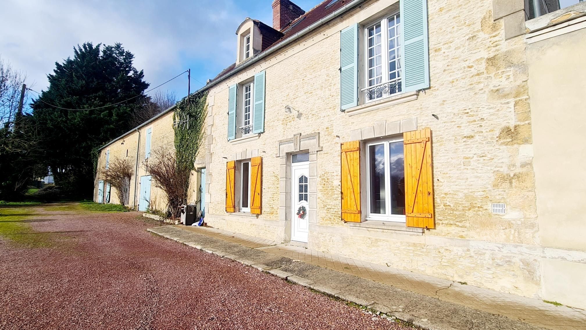 maison de luxe 8 Pièces en vente sur ARGENCES (14370)