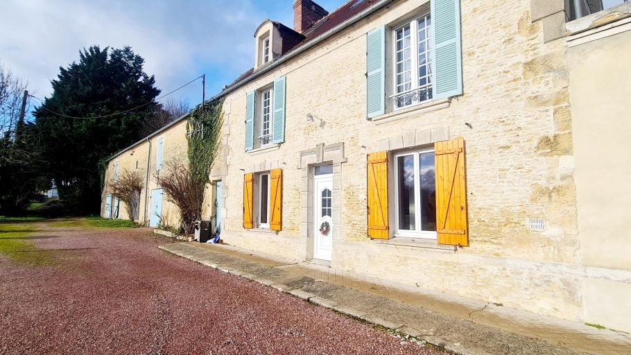 maison de luxe 8 Pièces en vente sur ARGENCES (14370)