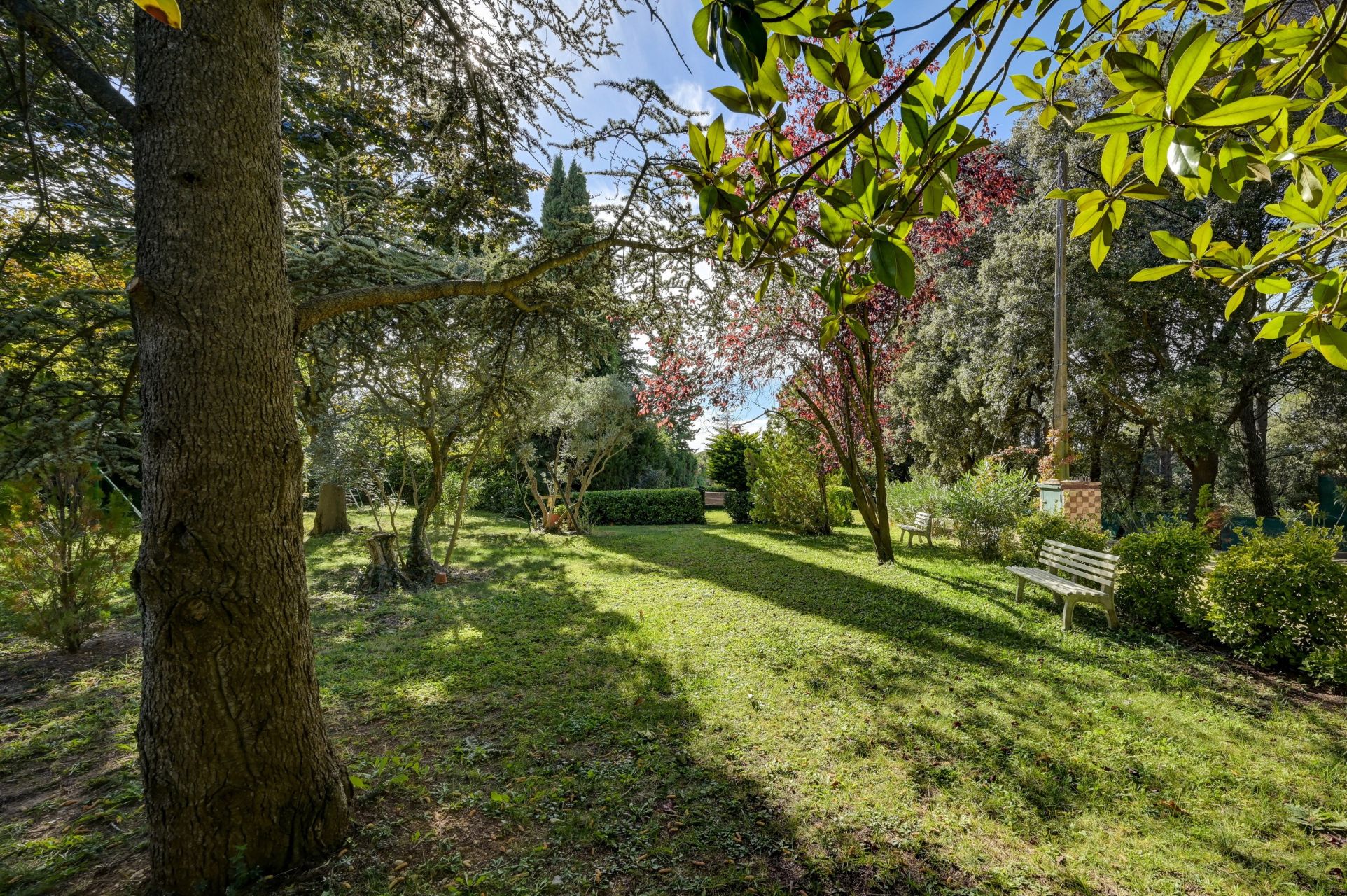 luxury house 5 Rooms for sale on AIX EN PROVENCE (13100)