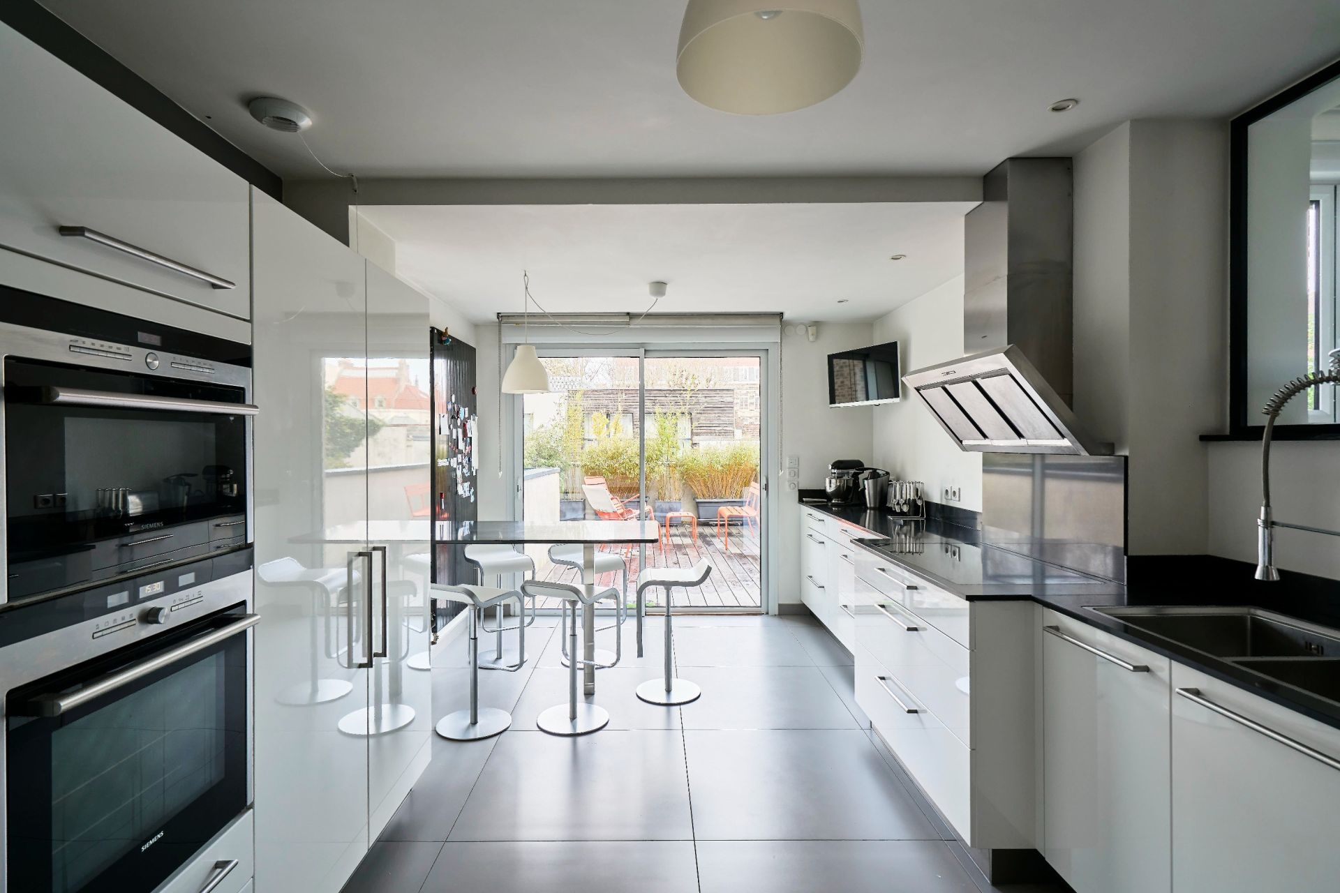 luxury apartment 5 Rooms for sale on LILLE (59800)
