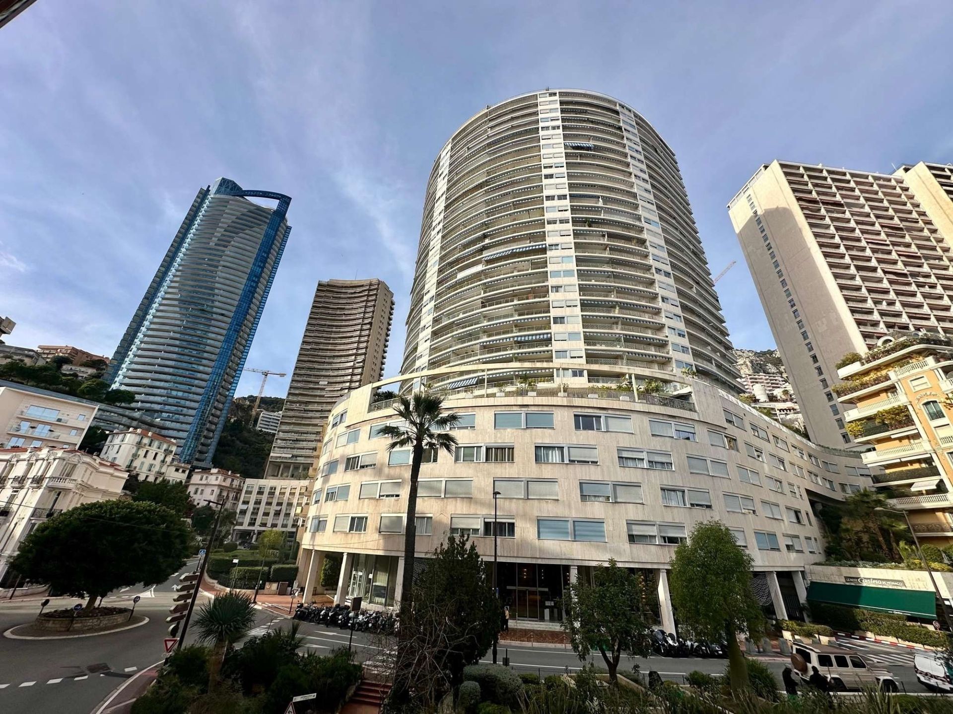 luxury apartment 3 Rooms for sale on MONACO (98000)