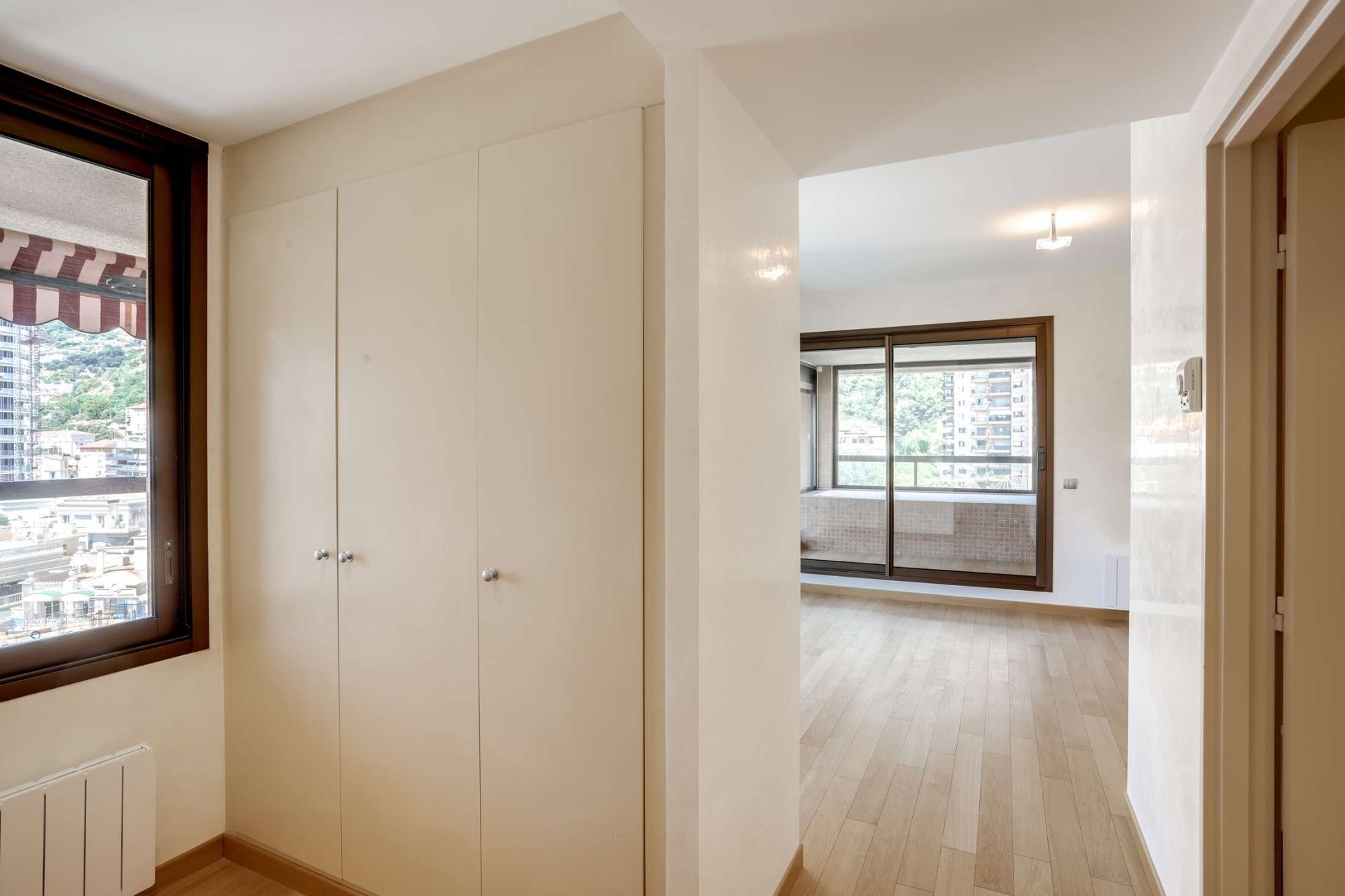 luxury apartment 4 Rooms for rent on MONACO (98000)