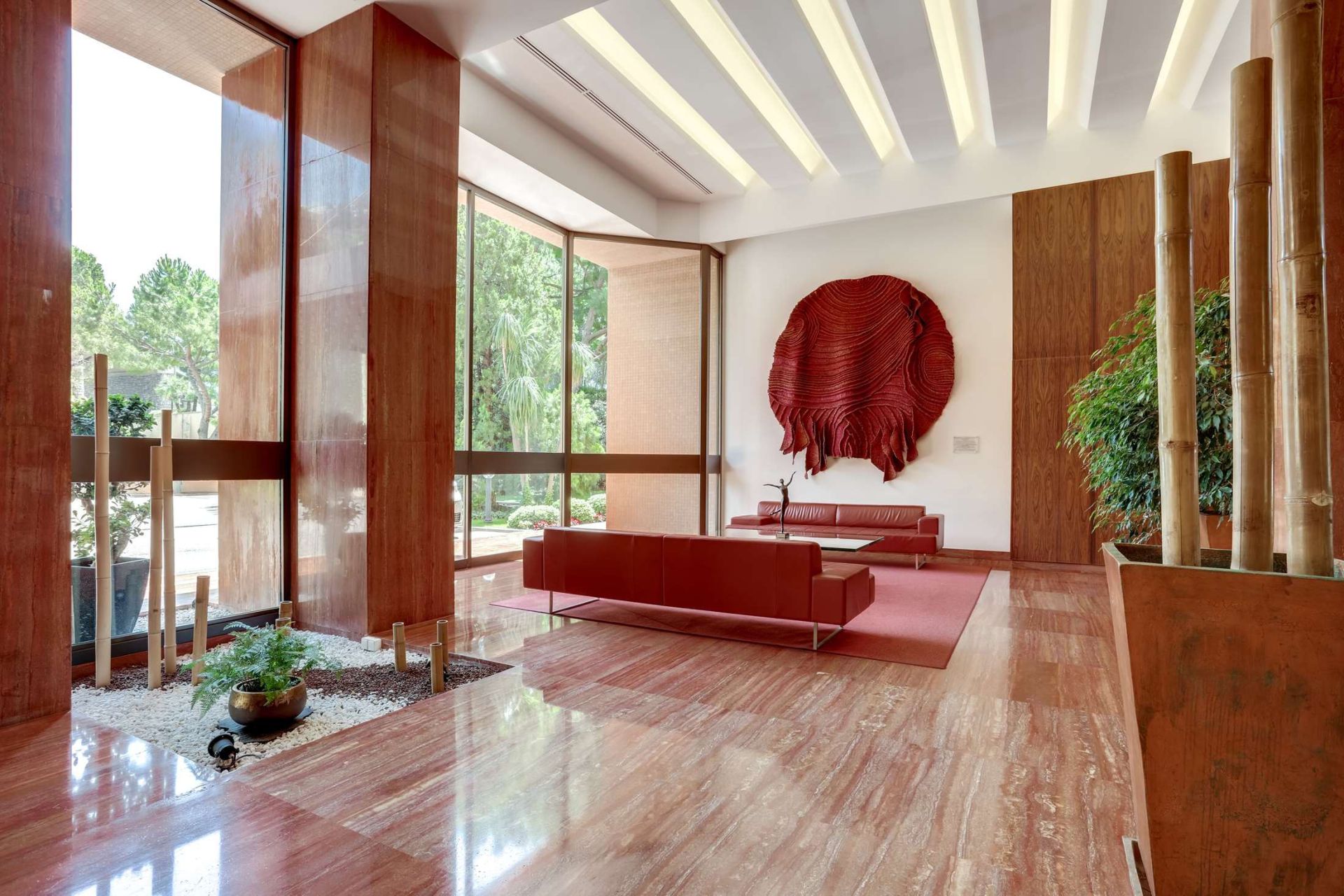 luxury apartment 4 Rooms for rent on MONACO (98000)