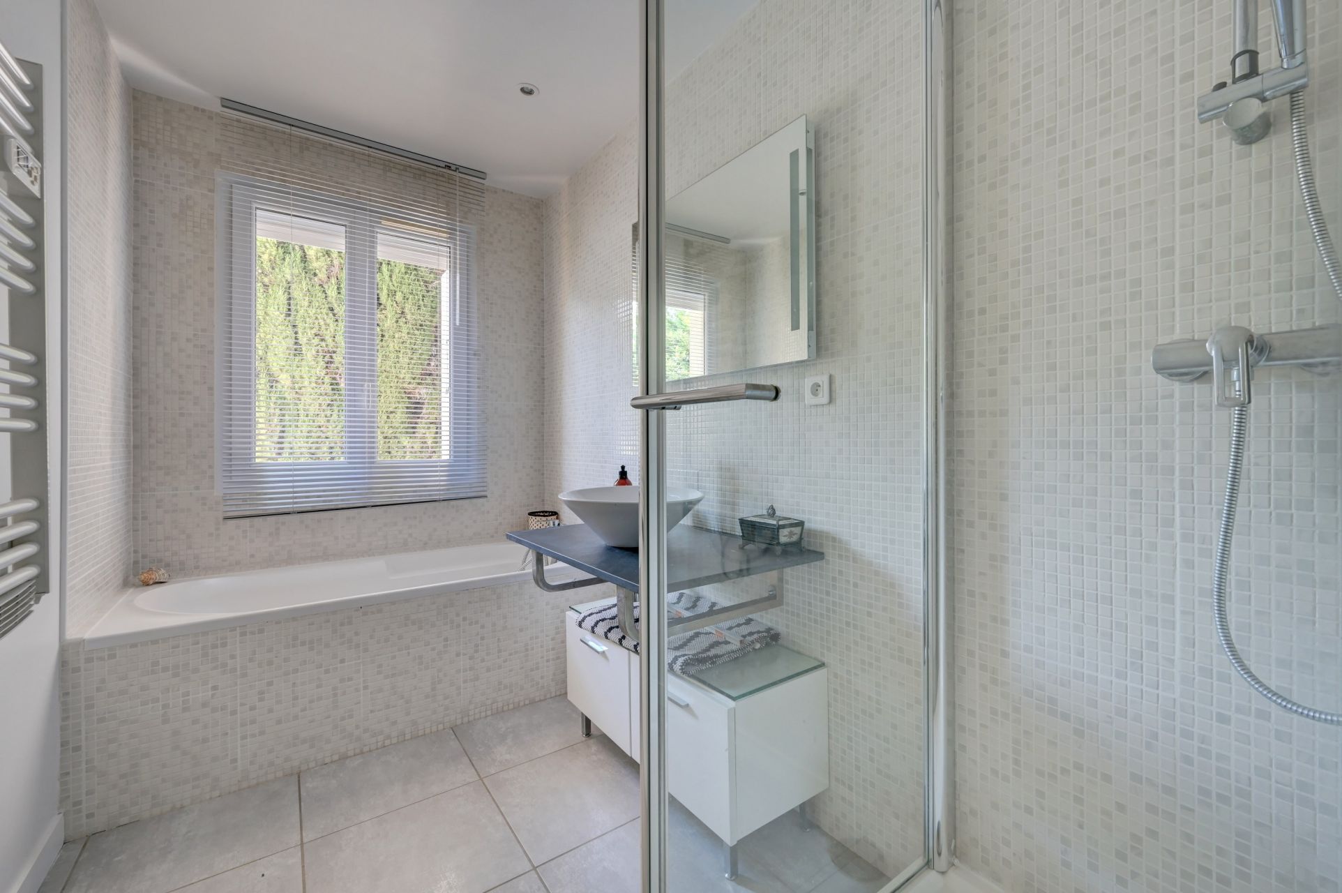 maison de luxe 6 Pièces en vente sur EGUILLES (13510)