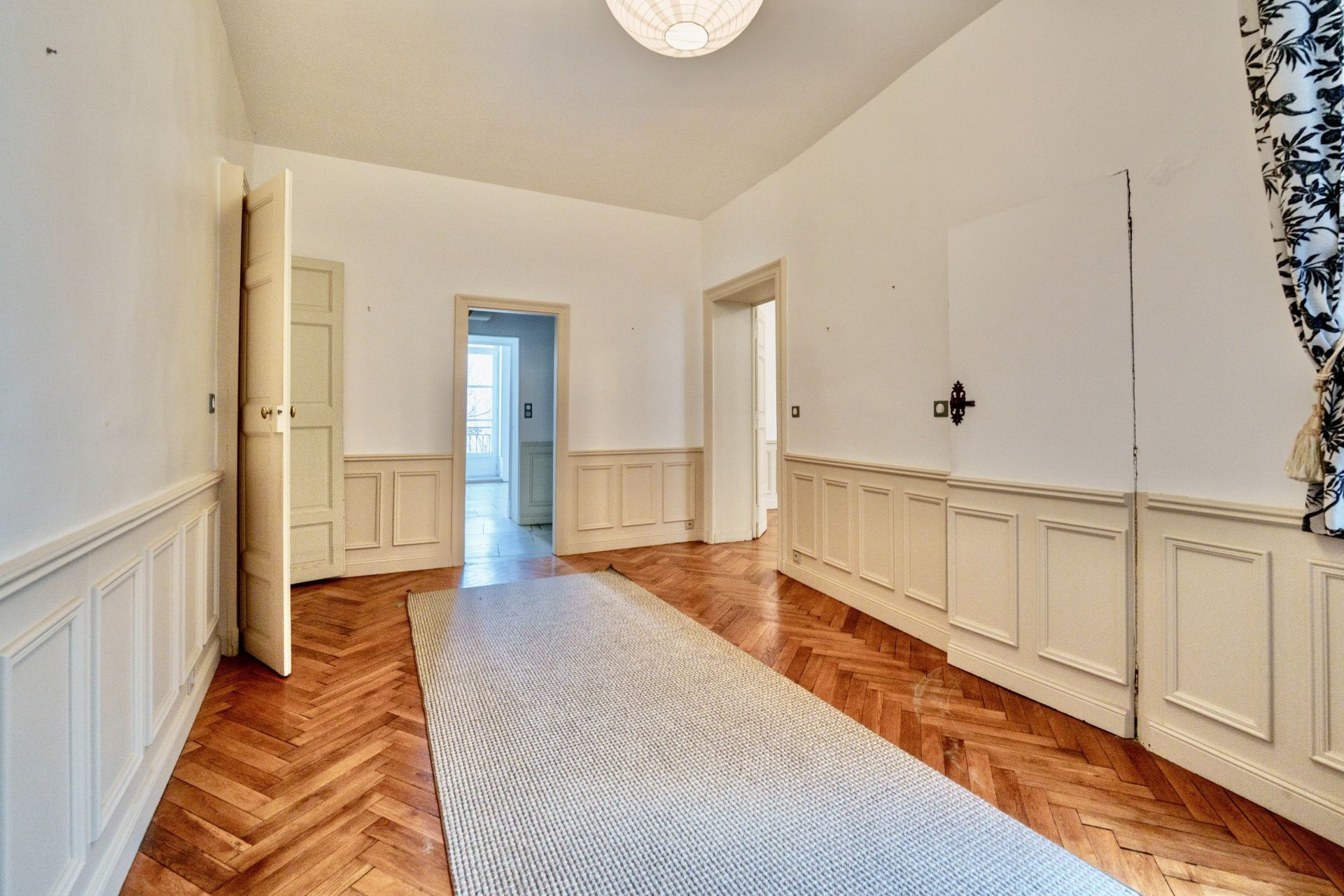 luxury apartment 6 Rooms for sale on MONTPELLIER (34000)