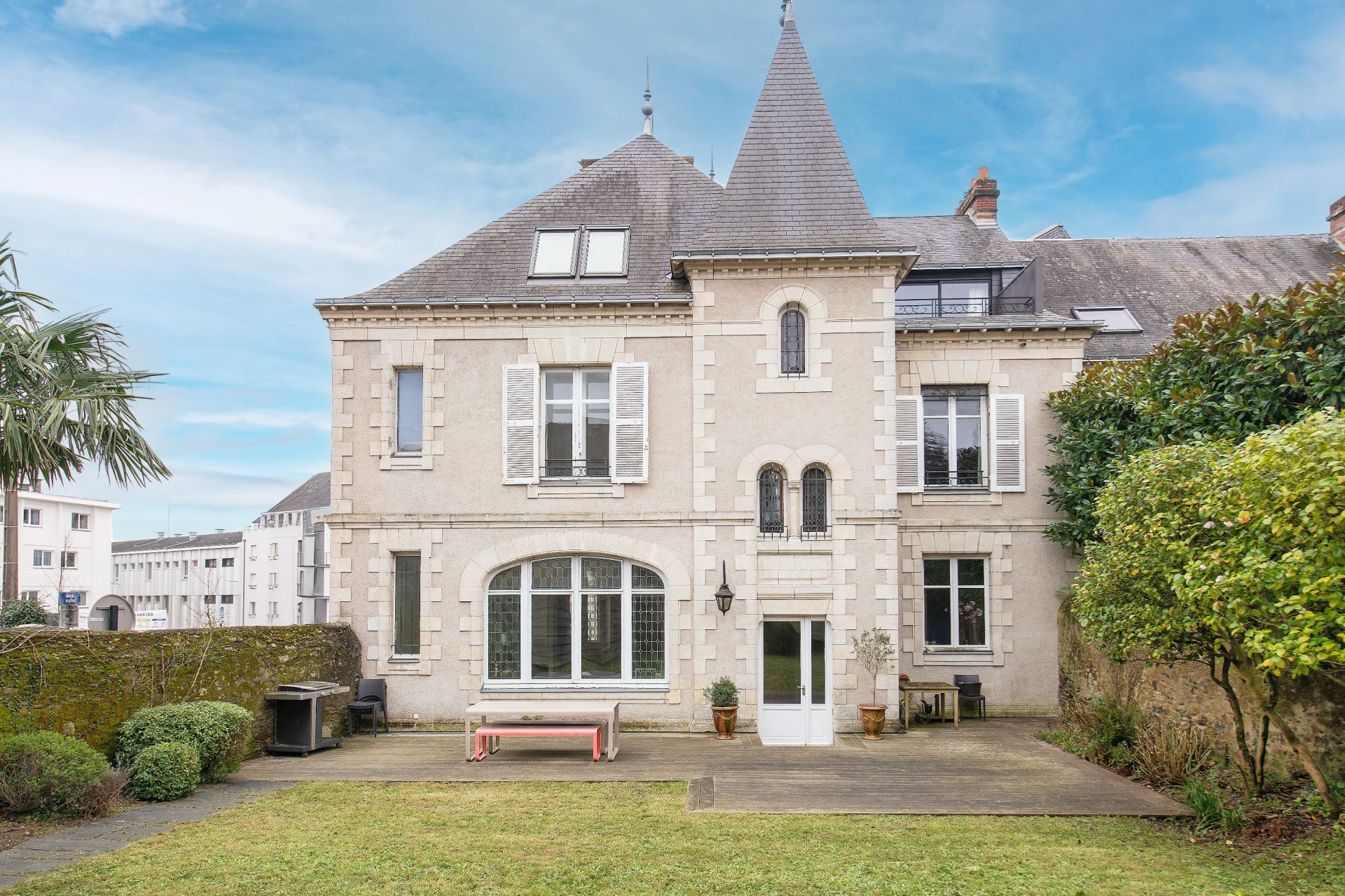 hôtel particulier 6 Pièces en vente sur NANTES (44000)