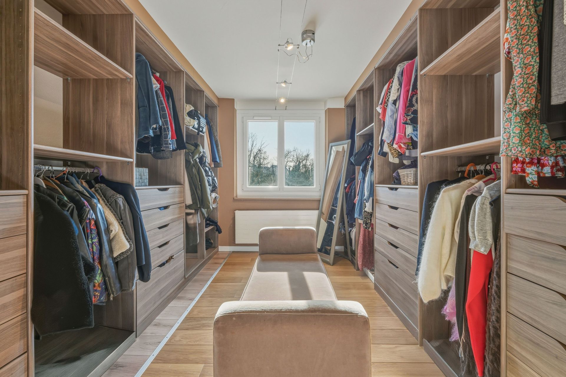 maison de luxe 11 Pièces en vente sur ST GENIS POUILLY (01630)