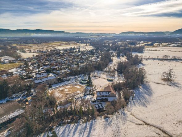 Vente Propriété équestre Saint-Genis-Pouilly 11&nbsp;Pièces 300&nbsp;m²