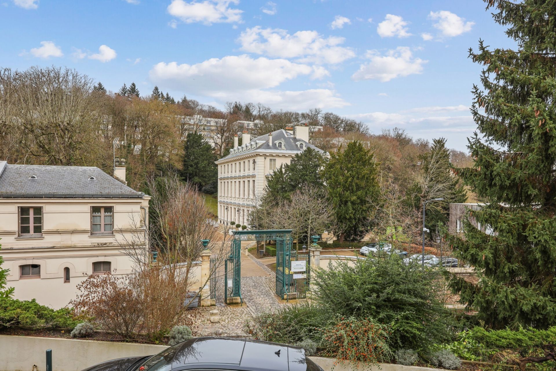 appartement de luxe 5 Pièces en vente sur VILLE D AVRAY (92410)