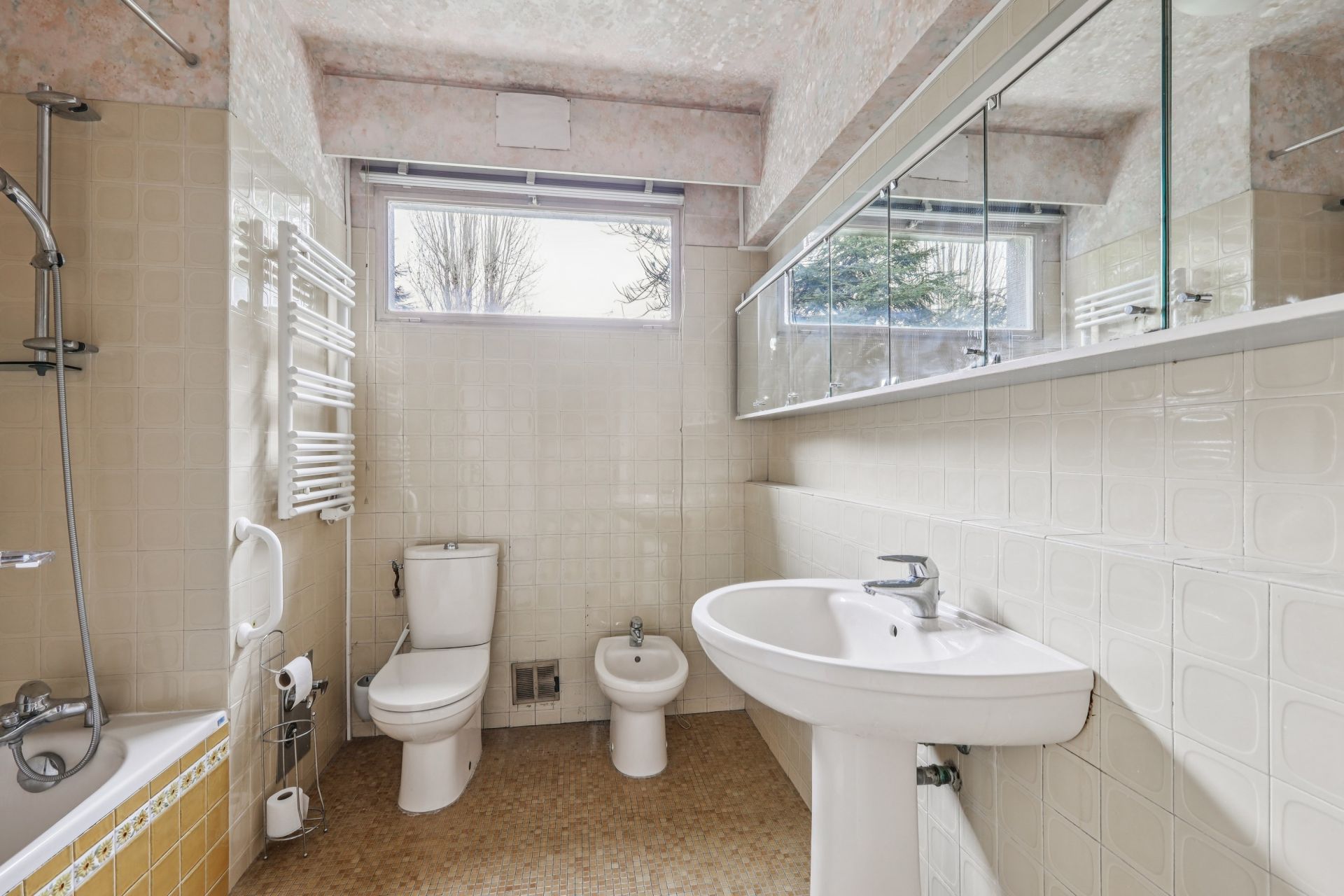 appartement de luxe 5 Pièces en vente sur VILLE D AVRAY (92410)