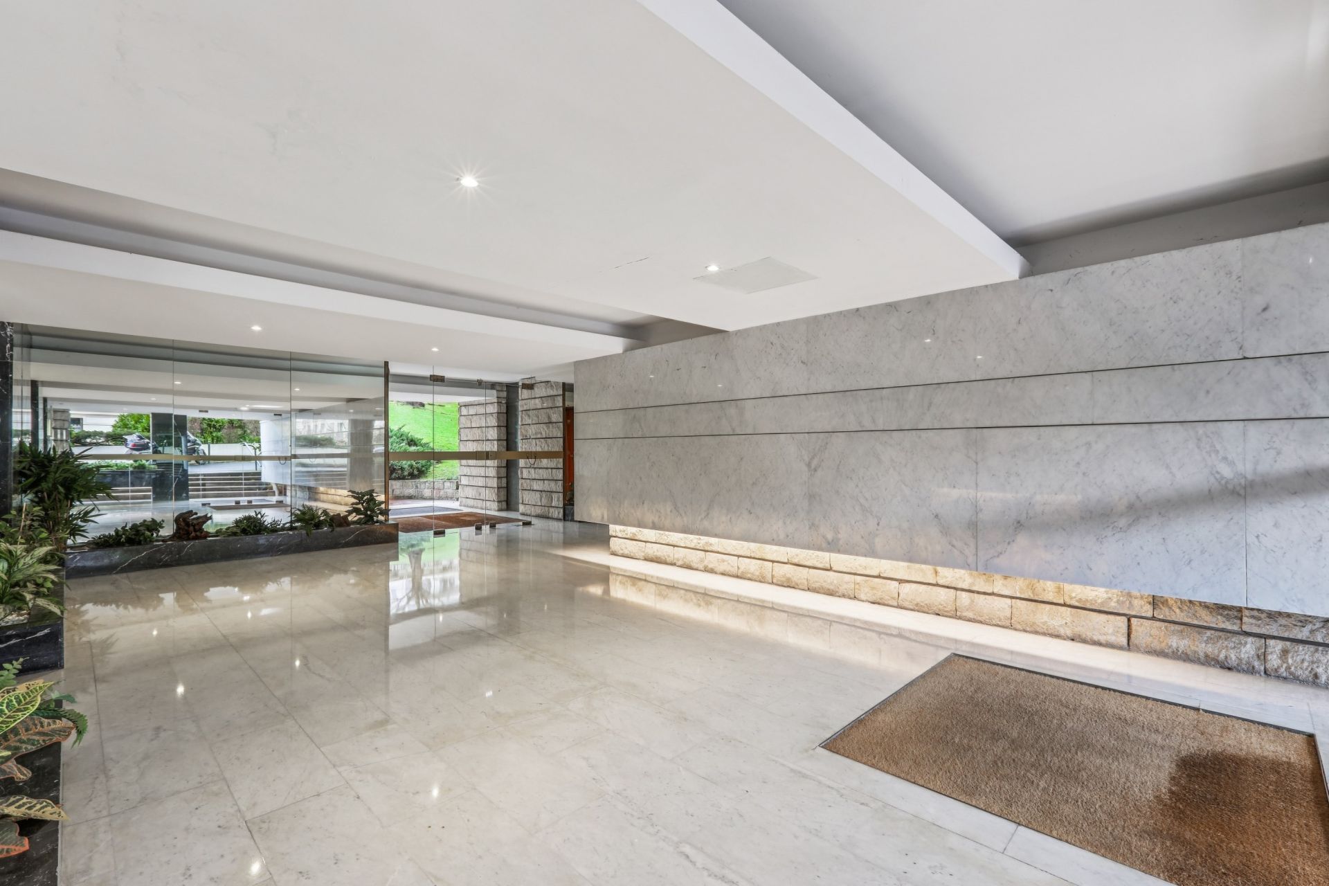 appartement de luxe 5 Pièces en vente sur VILLE D AVRAY (92410)