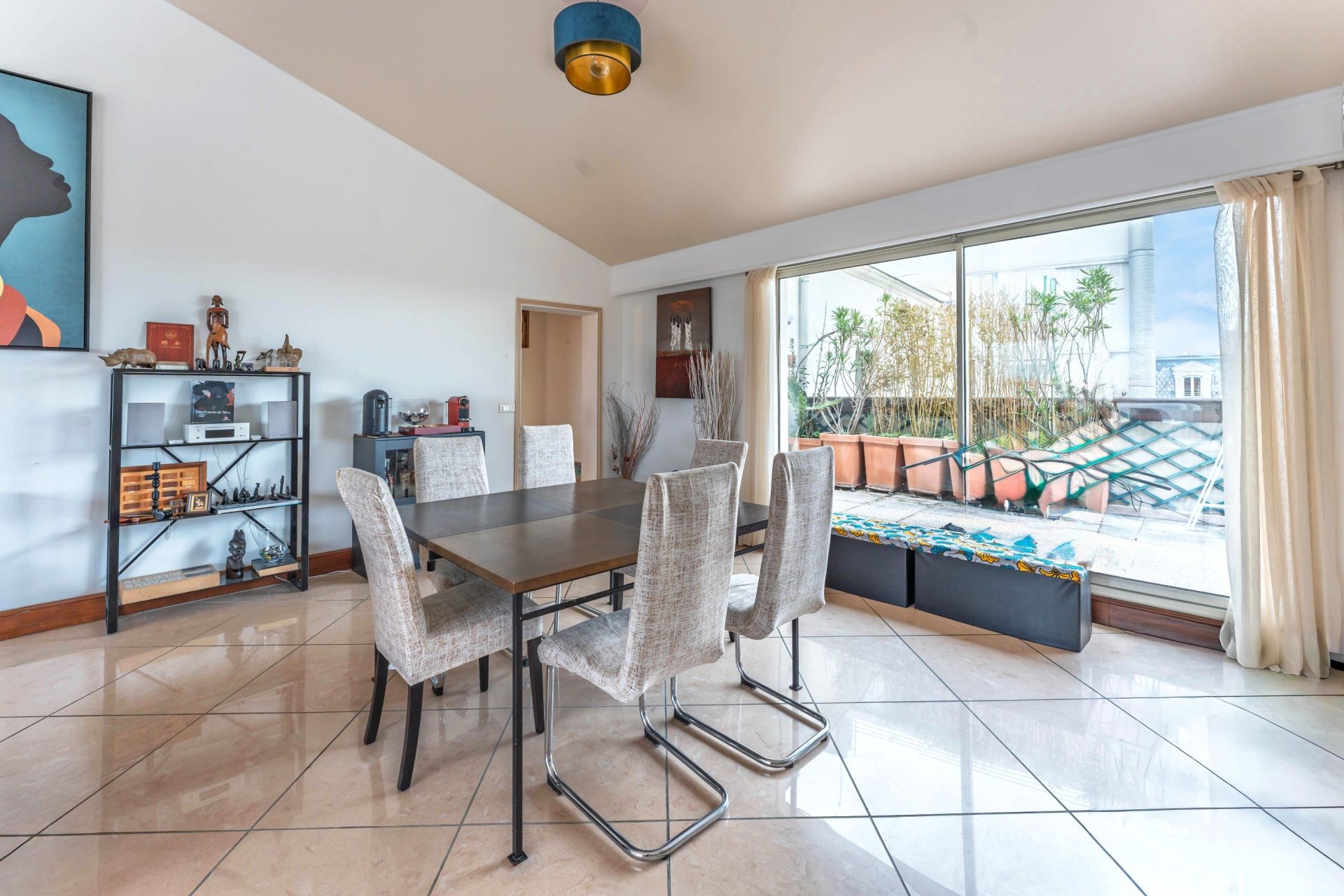 luxury apartment 4 Rooms for sale on MONTPELLIER (34000)