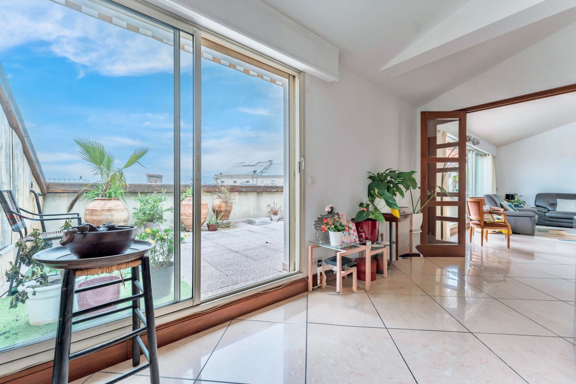 luxury apartment 4 Rooms for sale on MONTPELLIER (34000)