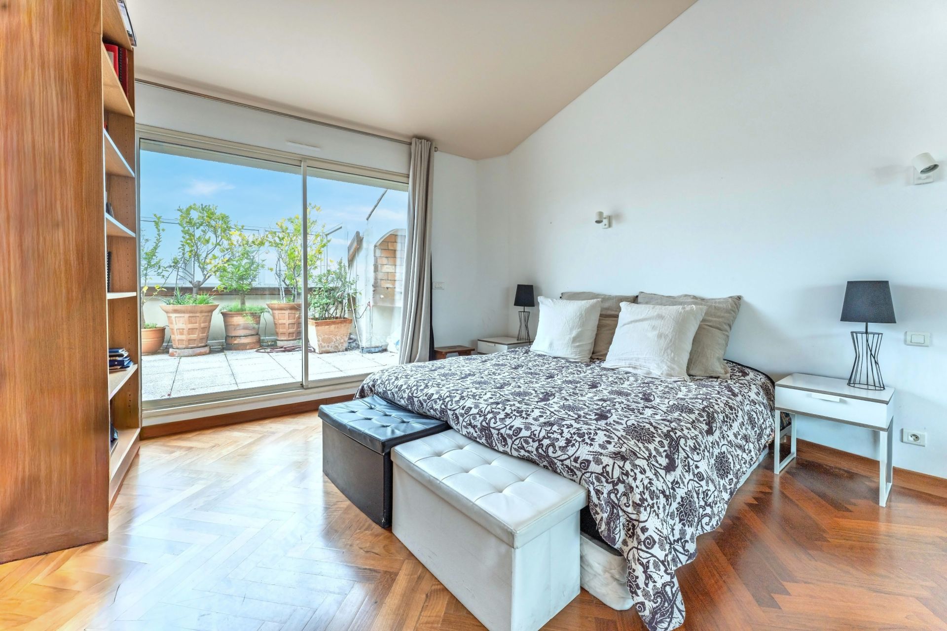 luxury apartment 4 Rooms for sale on MONTPELLIER (34000)