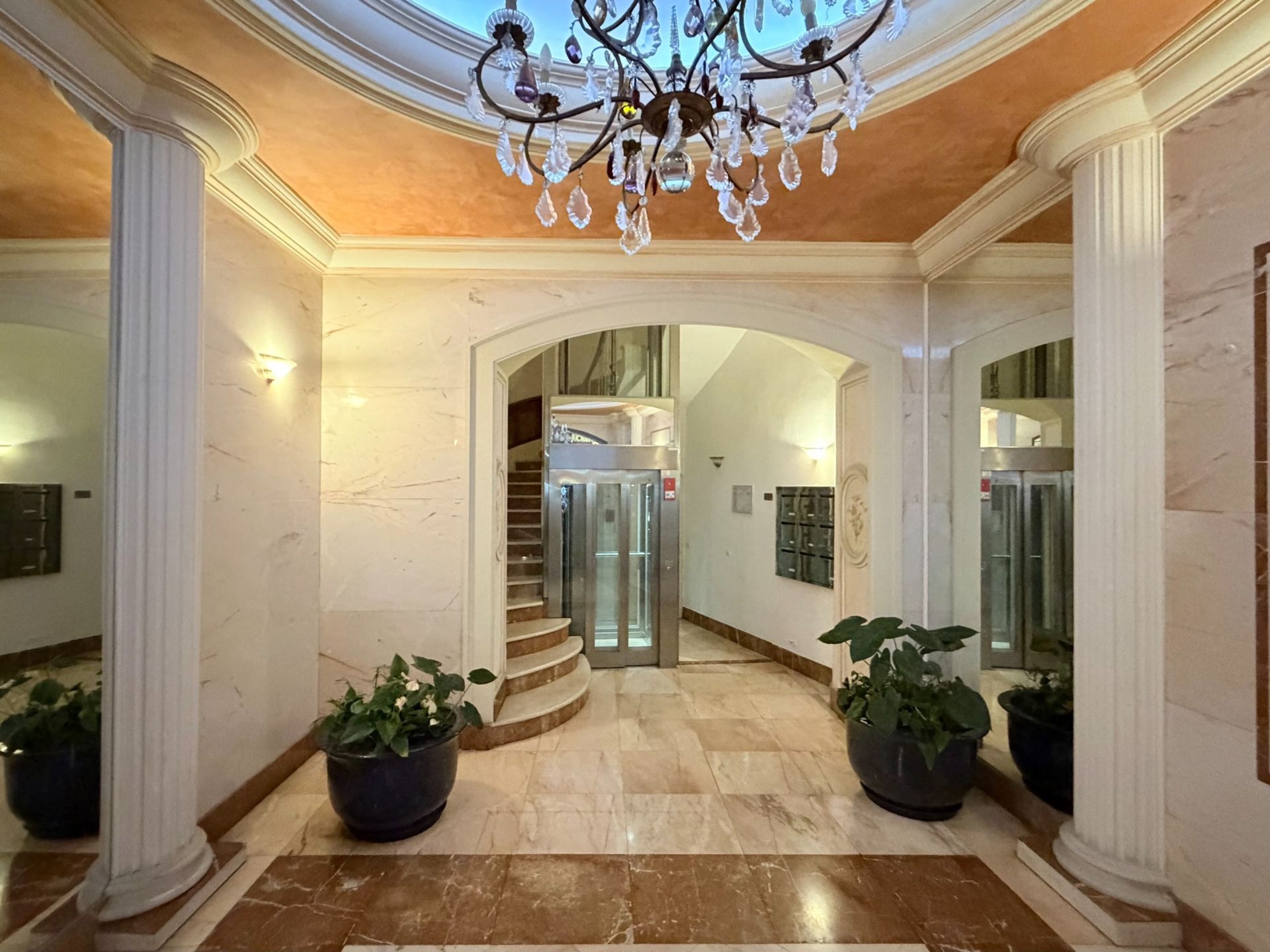 luxury apartment 4 Rooms for sale on MONTPELLIER (34000)