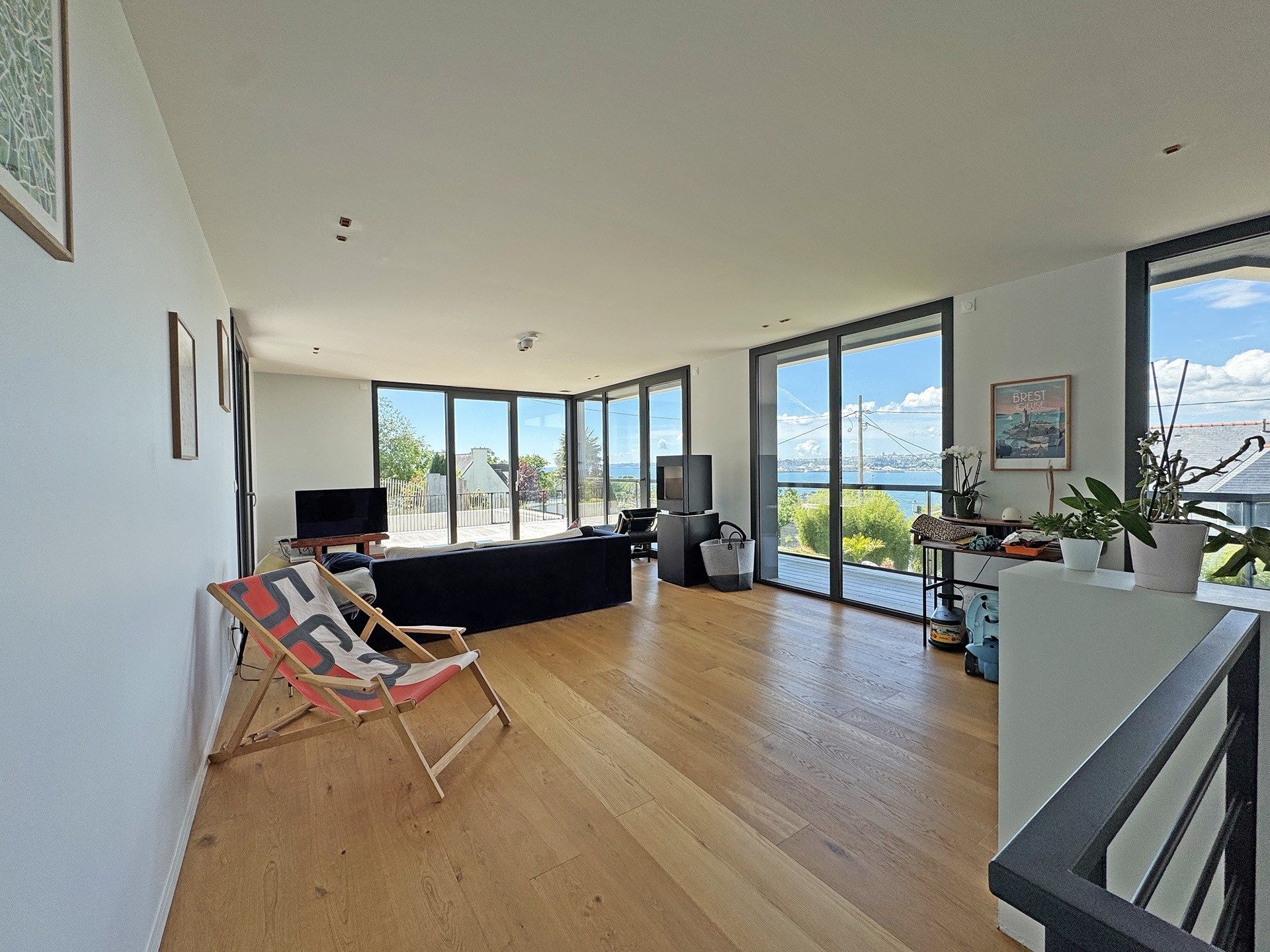 luxury house 9 Rooms for sale on PLOUGASTEL DAOULAS (29470)